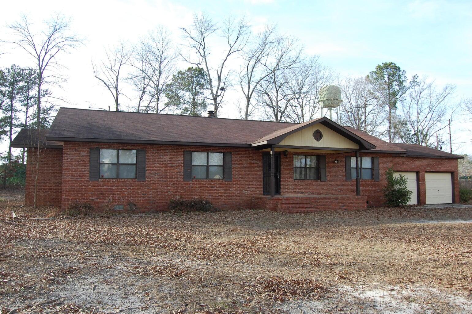 1140 Dodge Lane Property Photo 3