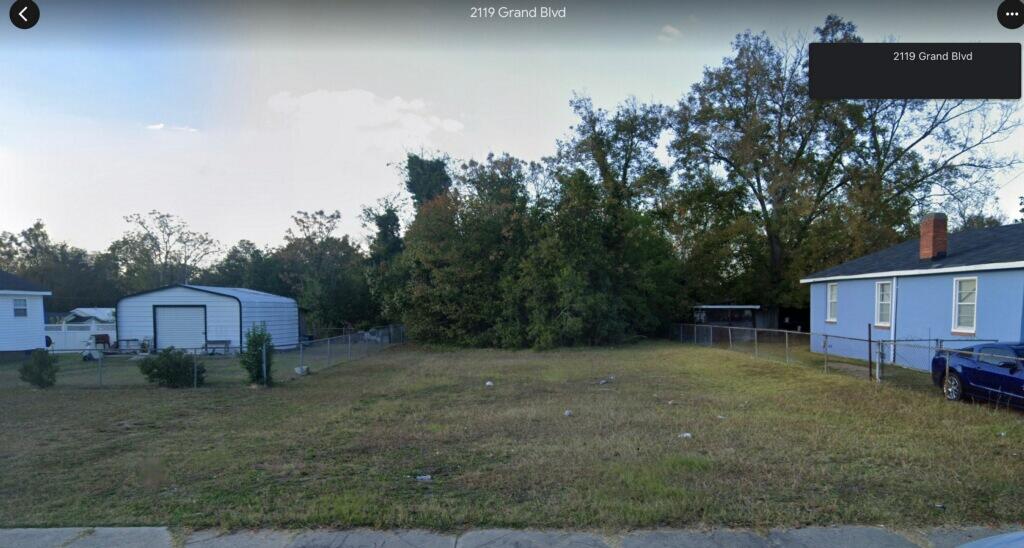 2119 Grand Boulevard Property Photo 1