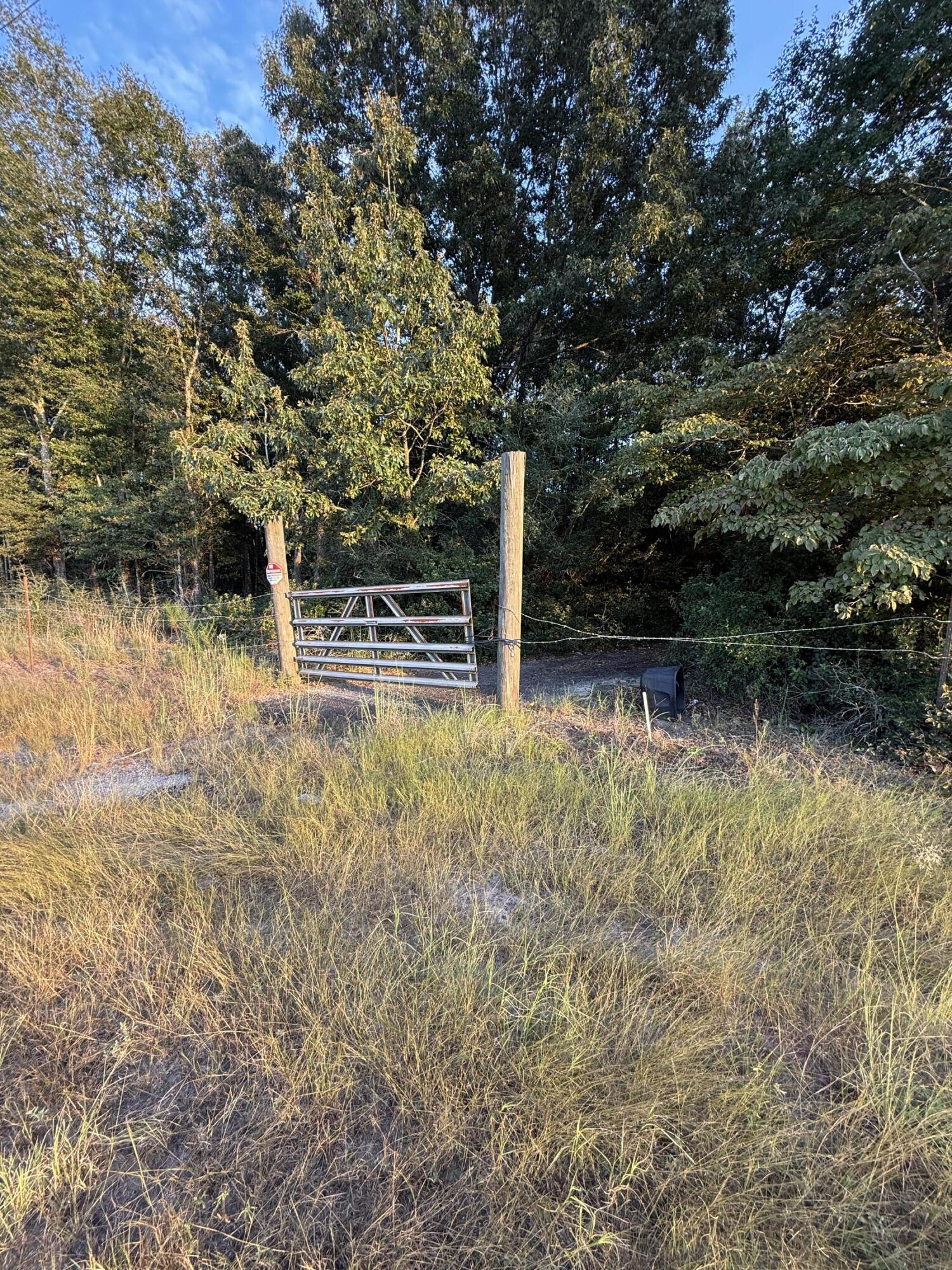 5086 Deans Bridge Road Property Photo 2