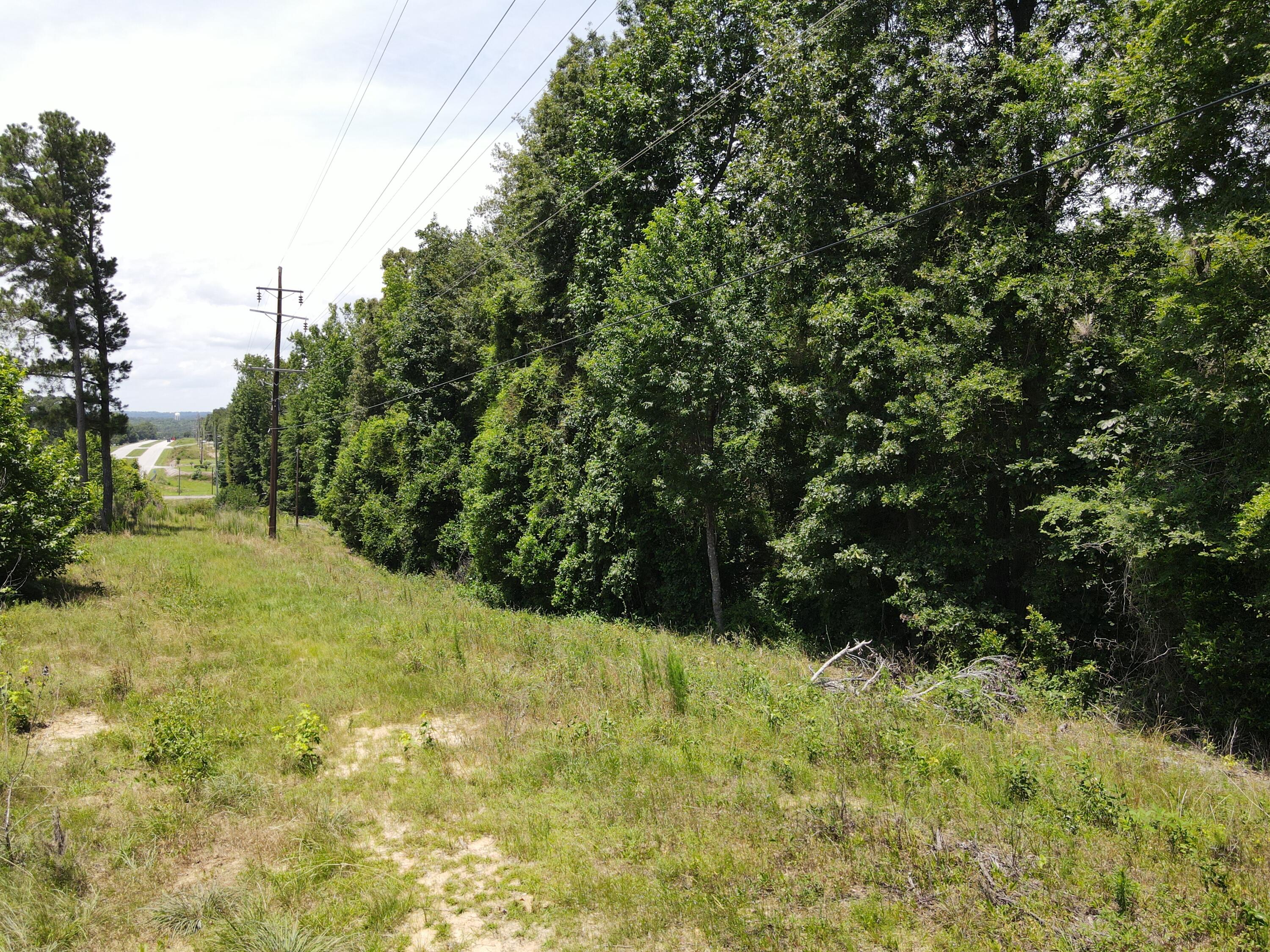 00 Atomic Road Property Photo 10