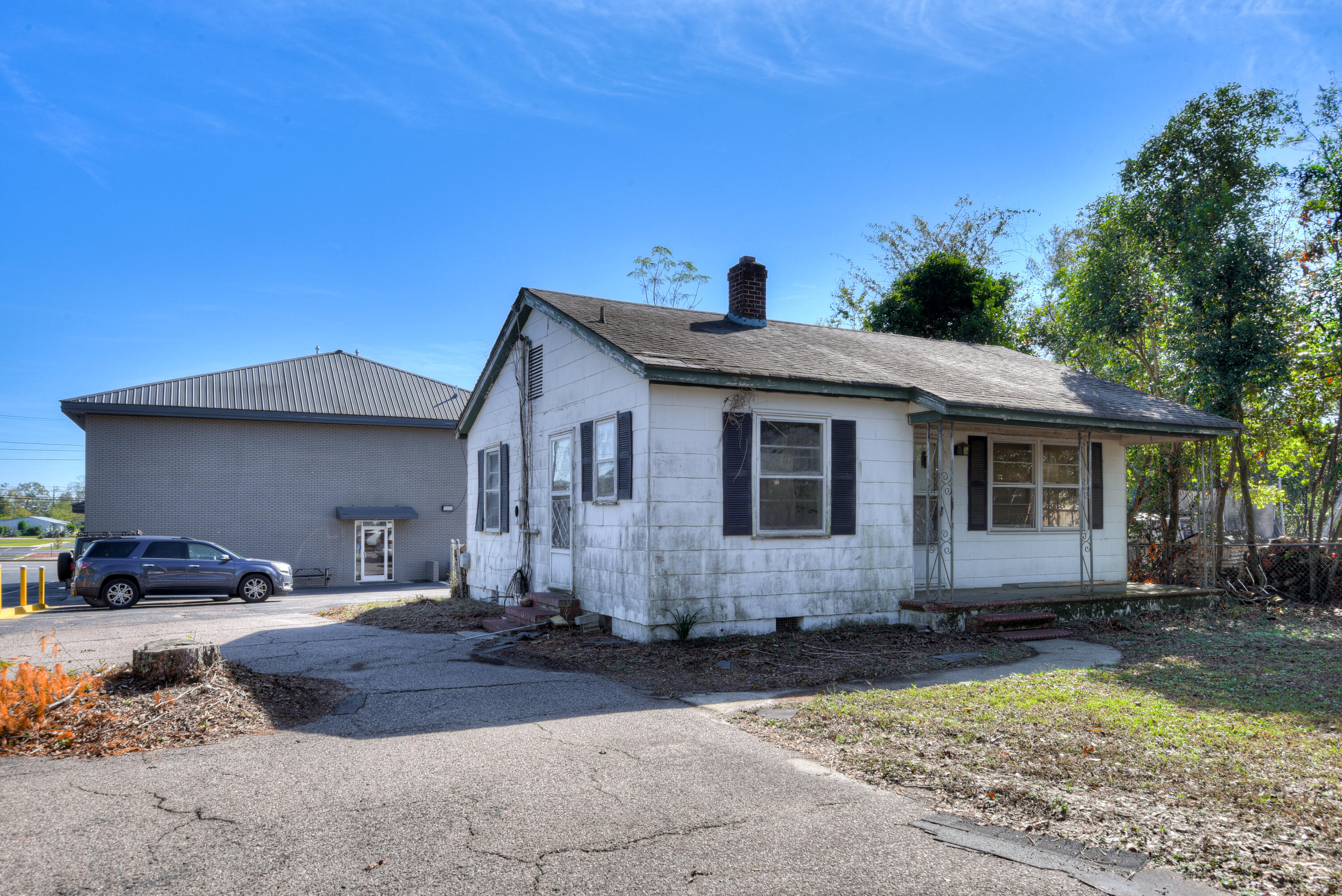 332 Edgefield Road Property Photo 15