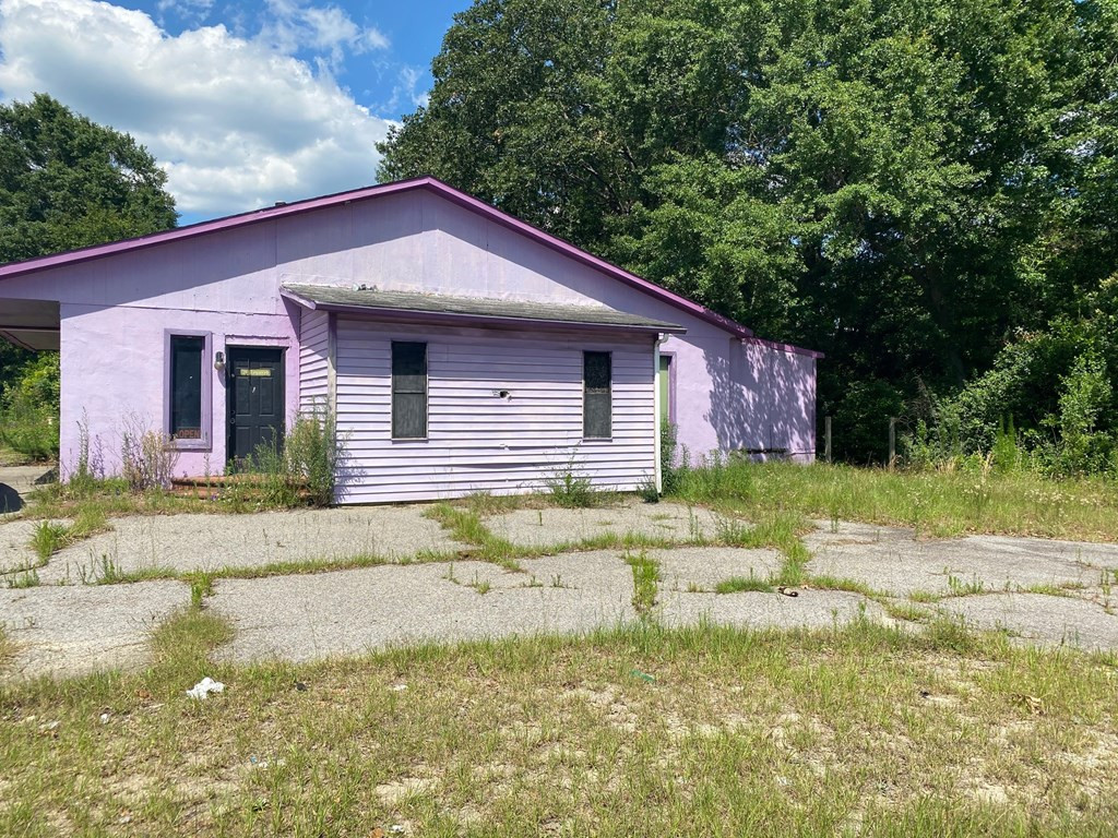 214 Cary Drive Property Photo 3