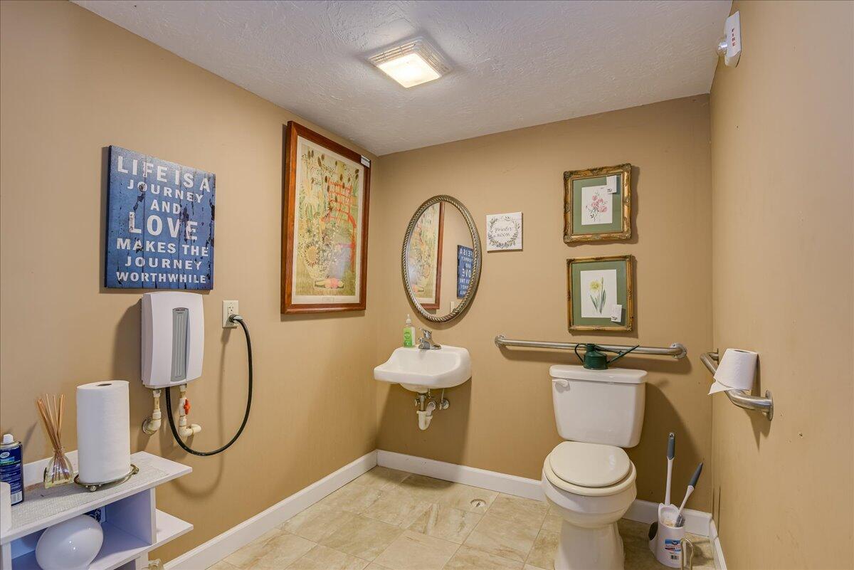 114 W 6th Street Property Photo 19