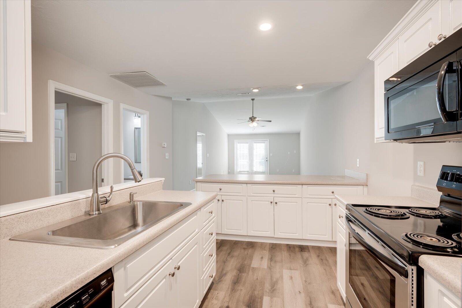 1216 Longpoint Drive Property Photo 3