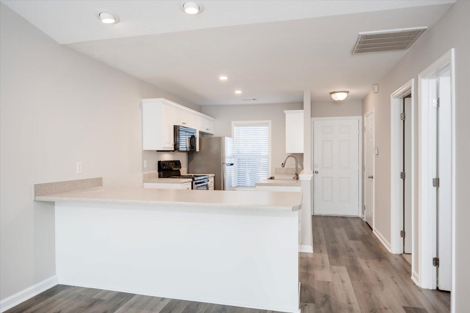 1216 Longpoint Drive Property Photo 4