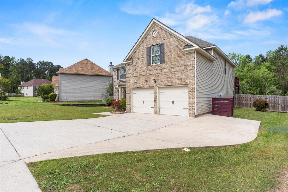 2017 Willhaven Drive Property Photo 3