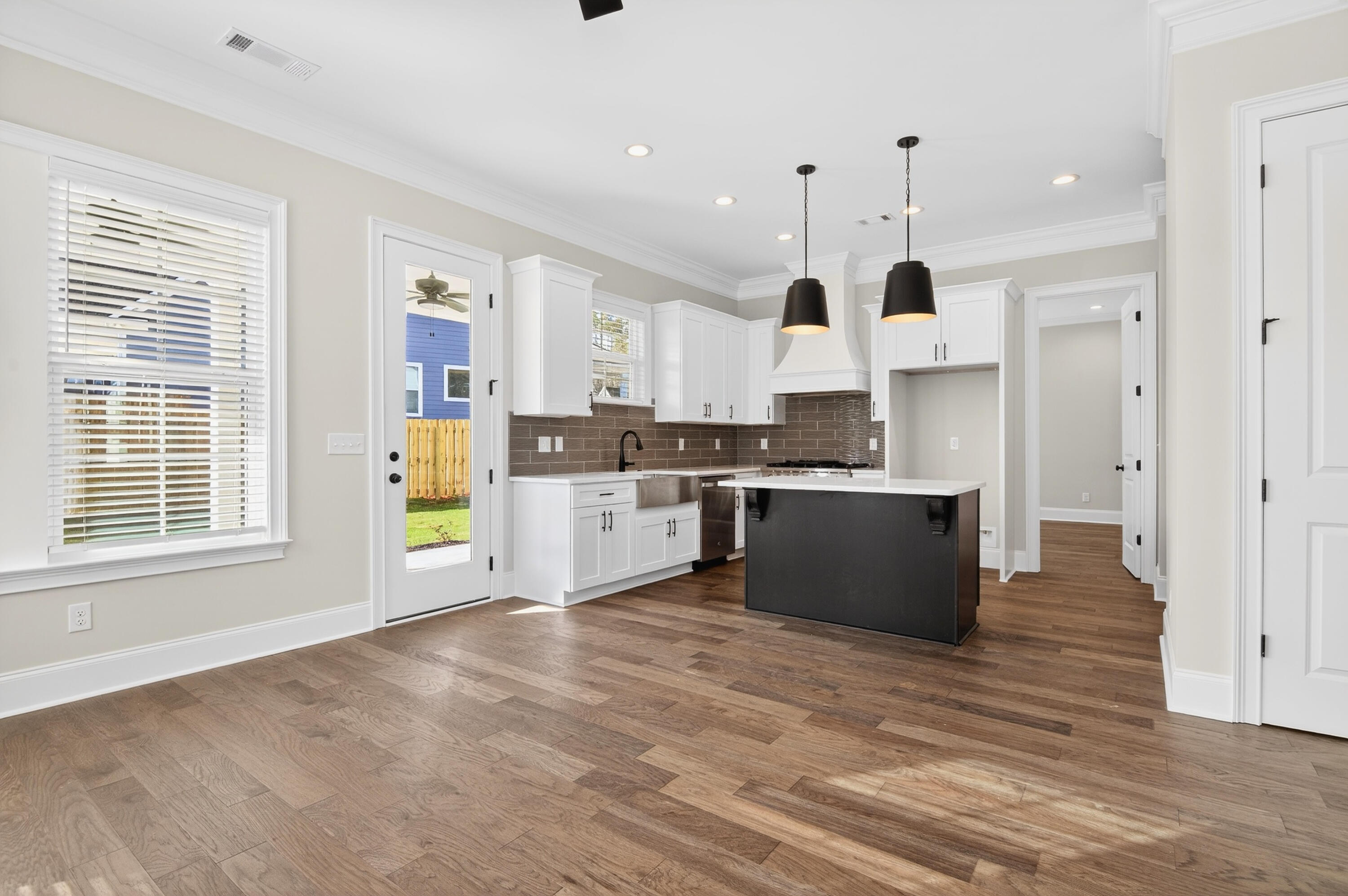667 River Oaks Lane Property Photo 12