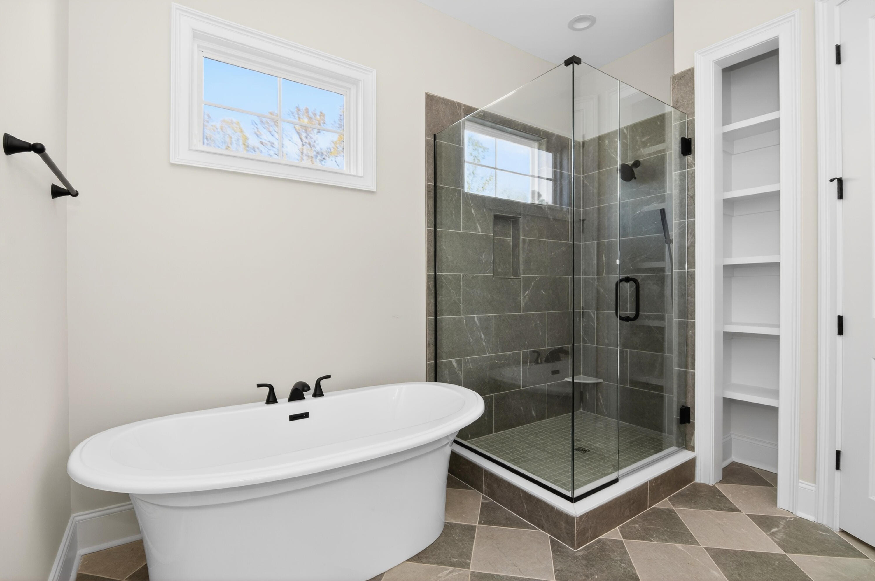 667 River Oaks Lane Property Photo 23