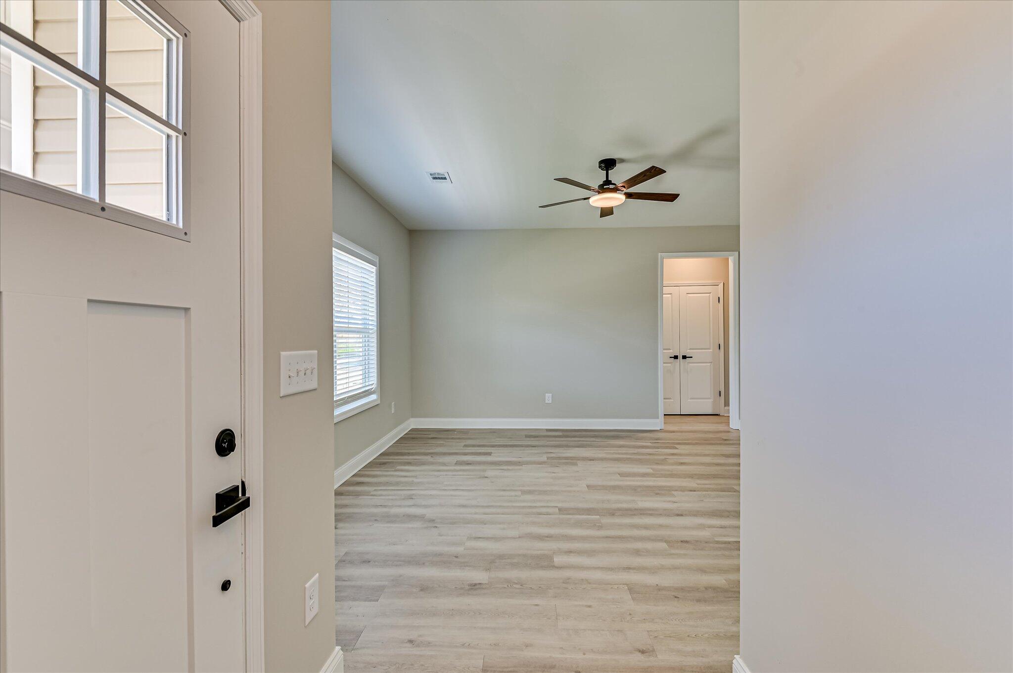 1590 Lee Beard Way Property Photo 5