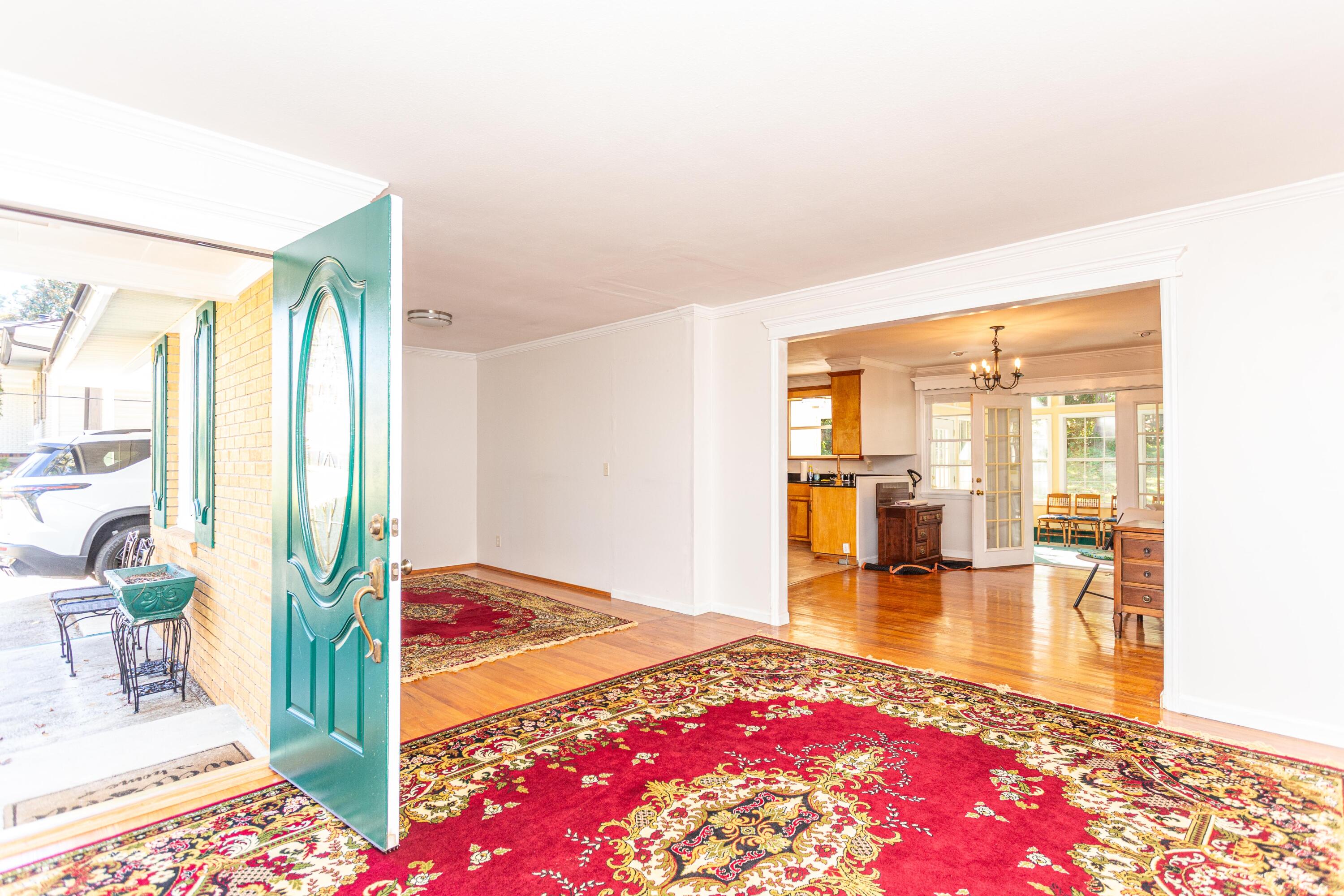 505 Stratford Drive Property Photo 11