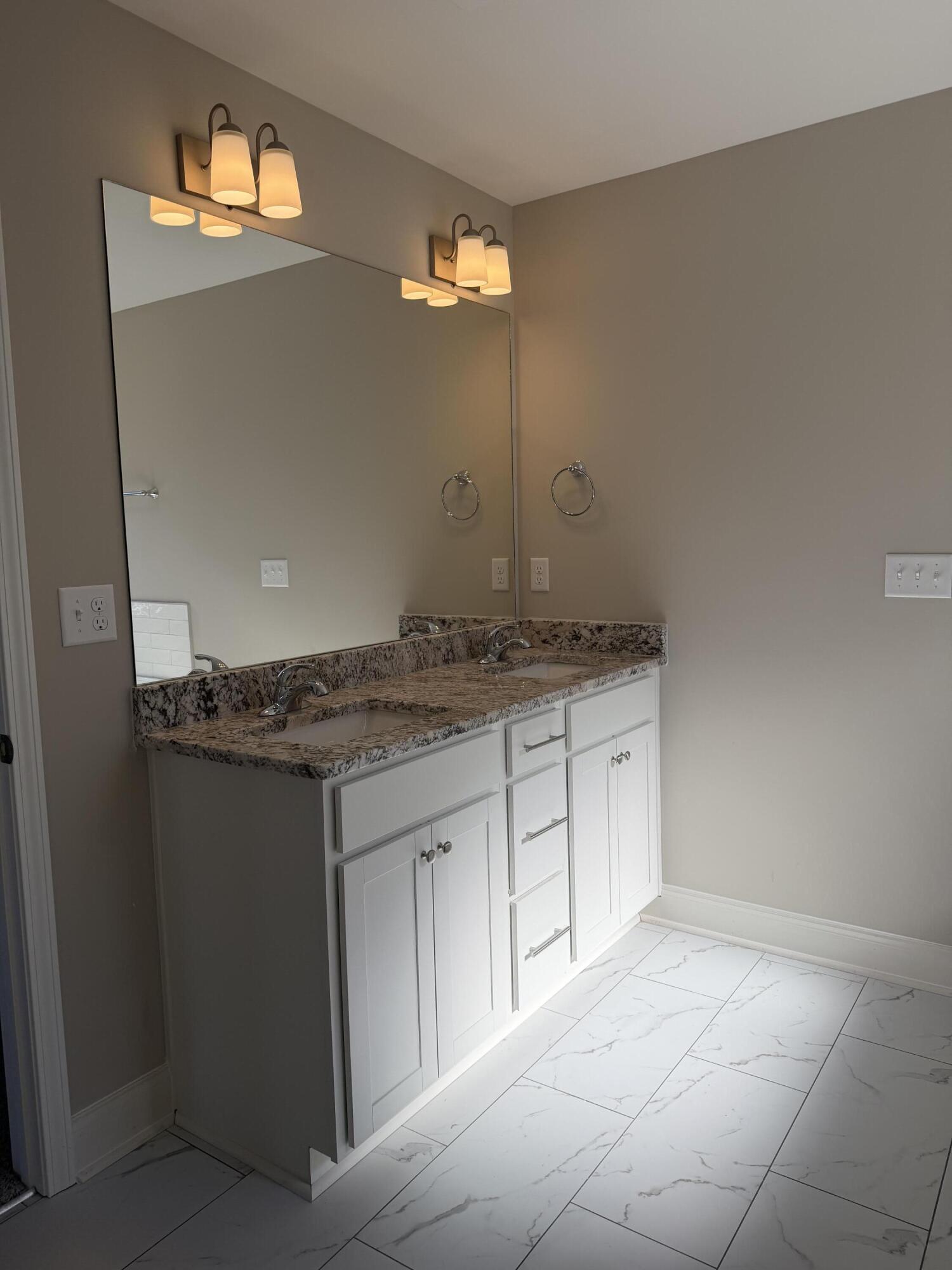 1307 Elias Station Property Photo 19