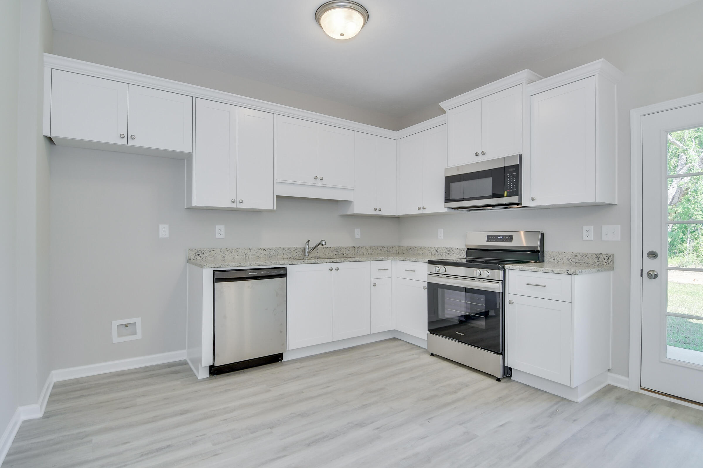 103 Constitution Circle Drive B Property Photo 10