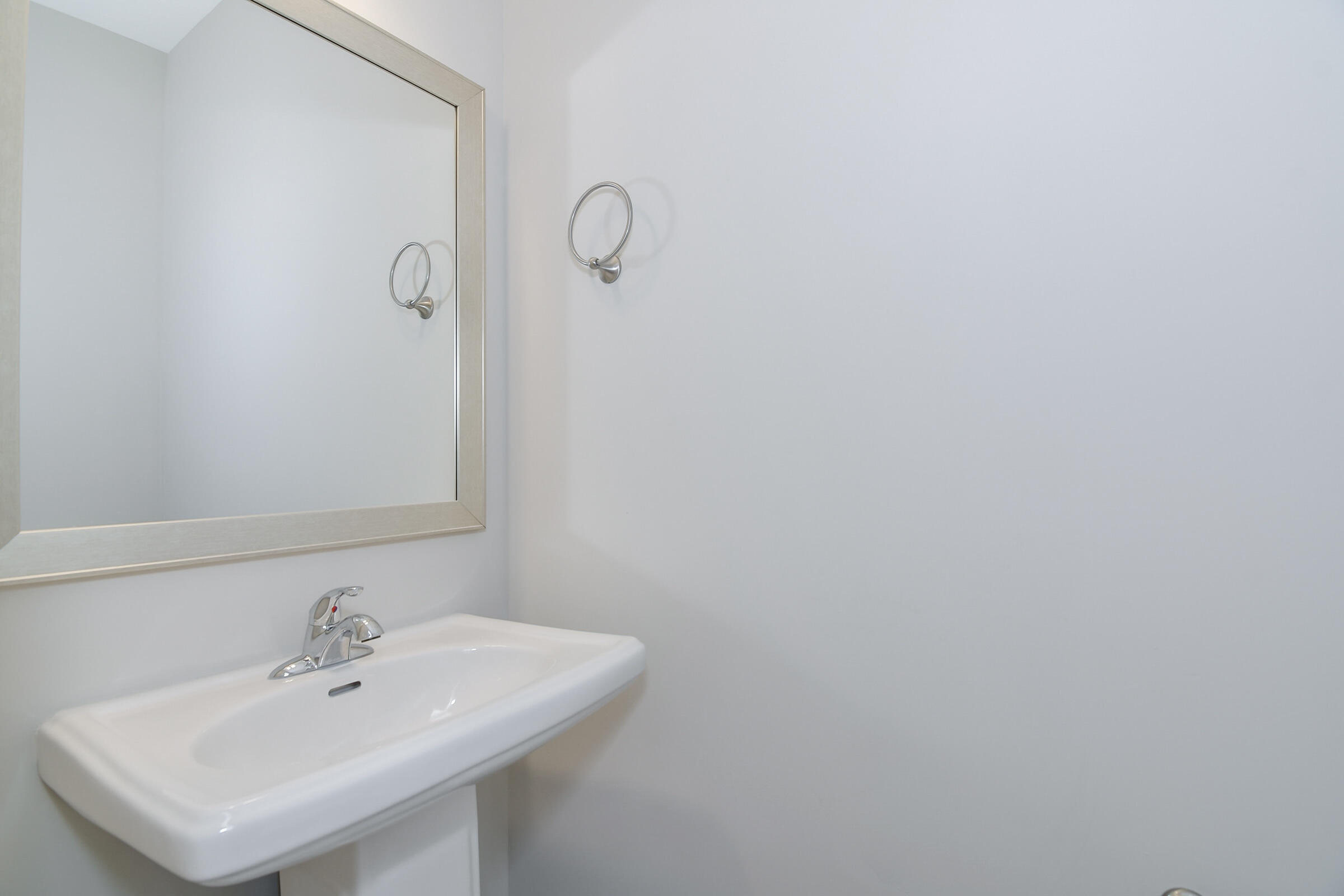 103 Constitution Circle Drive B Property Photo 14