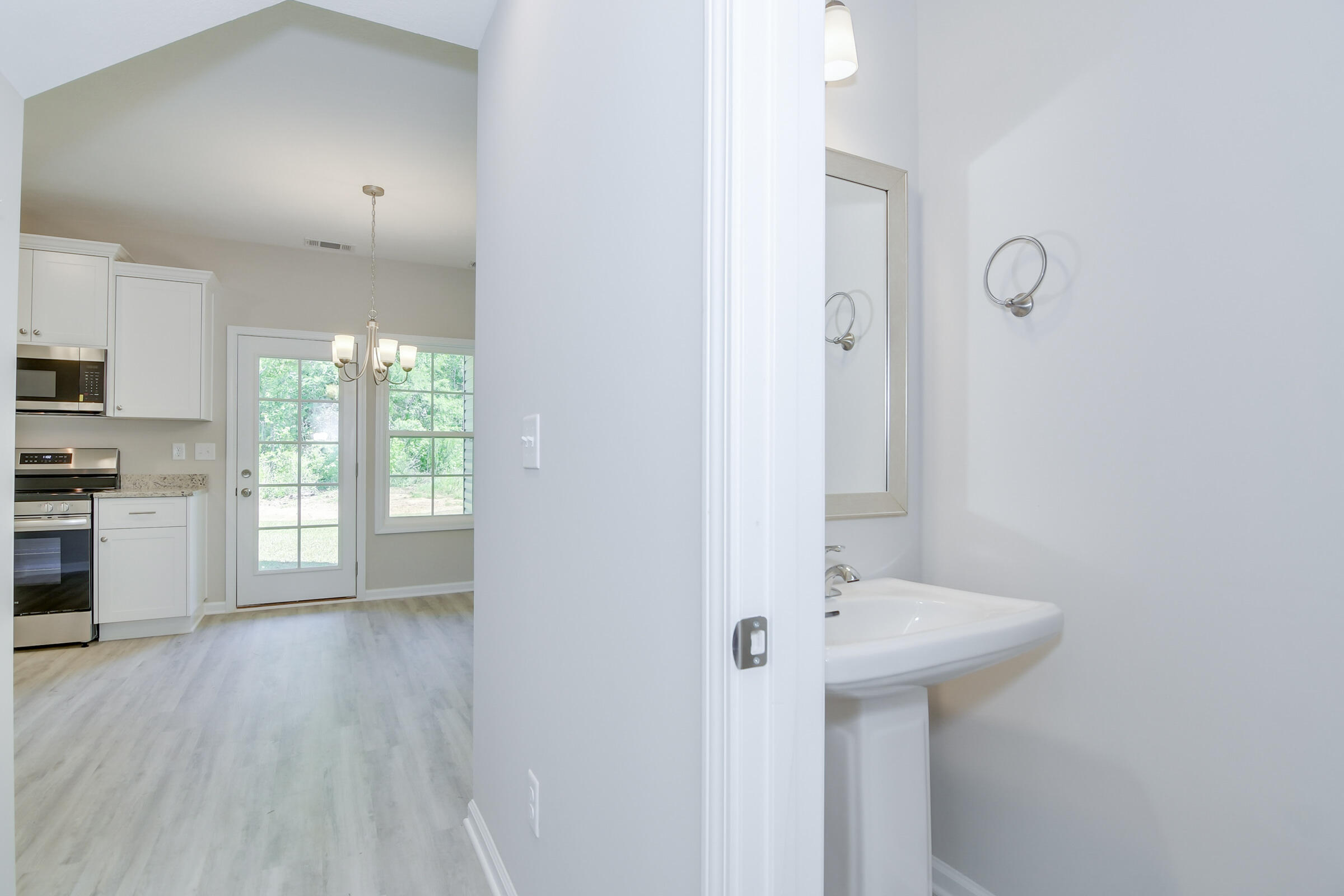 103 Constitution Circle Drive B Property Photo 15