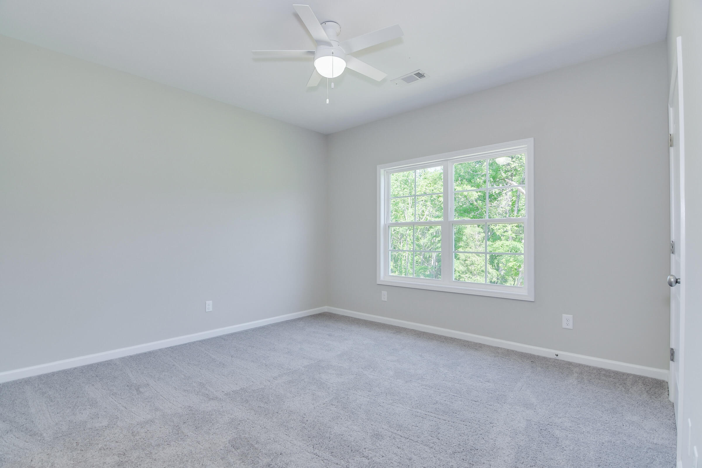 103 Constitution Circle Drive B Property Photo 18