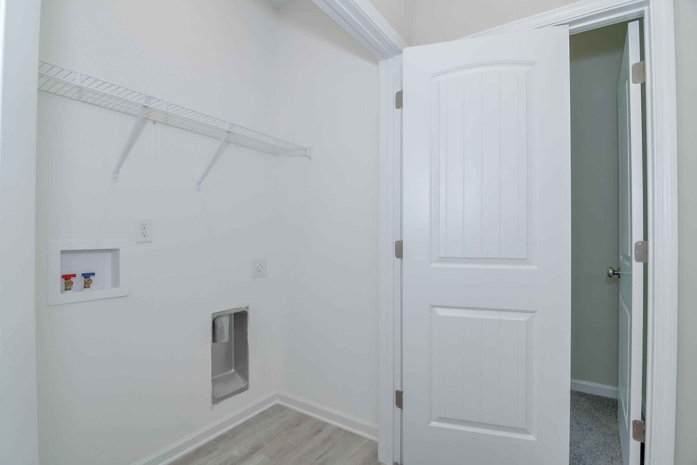 103 Constitution Circle Drive B Property Photo 23