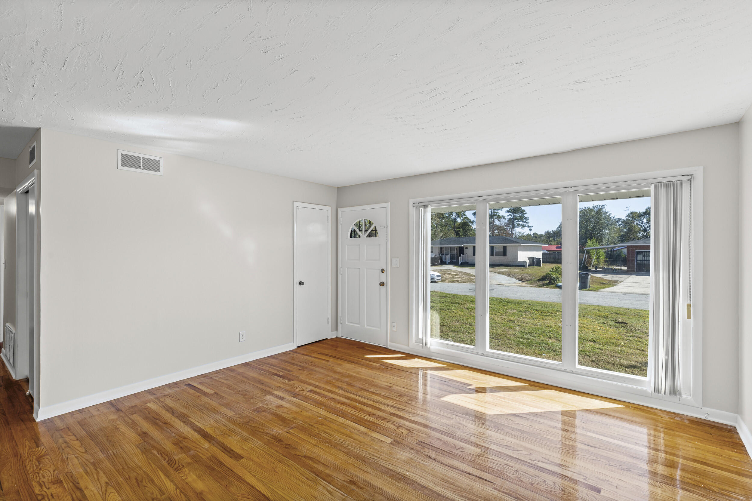 3317 Forest Estates Drive Property Photo 6