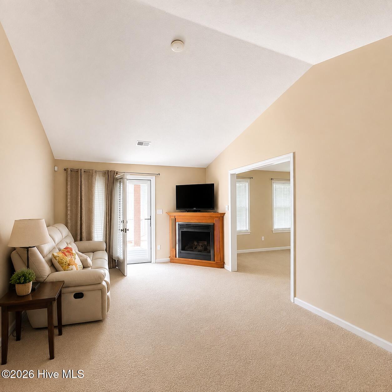 5249 Aruba Circle Property Photo 5