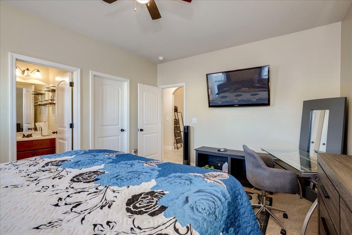 207 Dripping Rock Pass Property Photo 22