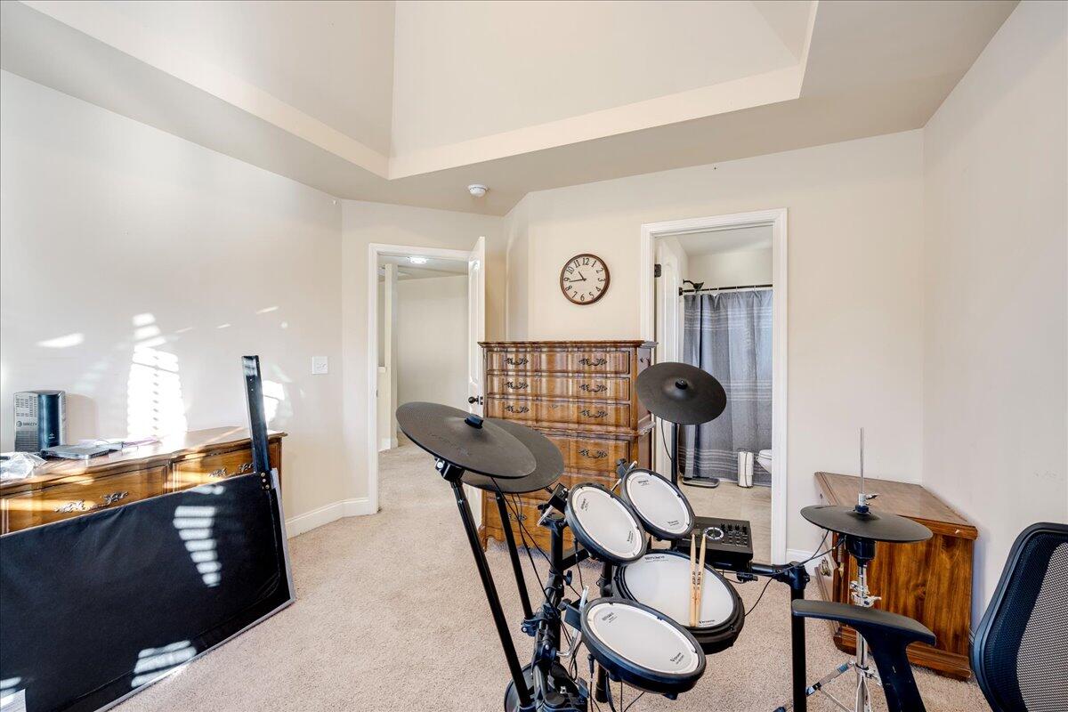 207 Dripping Rock Pass Property Photo 33