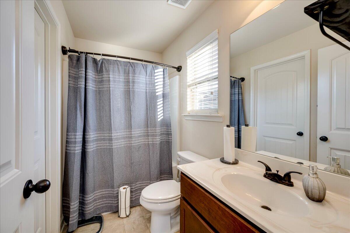 207 Dripping Rock Pass Property Photo 34