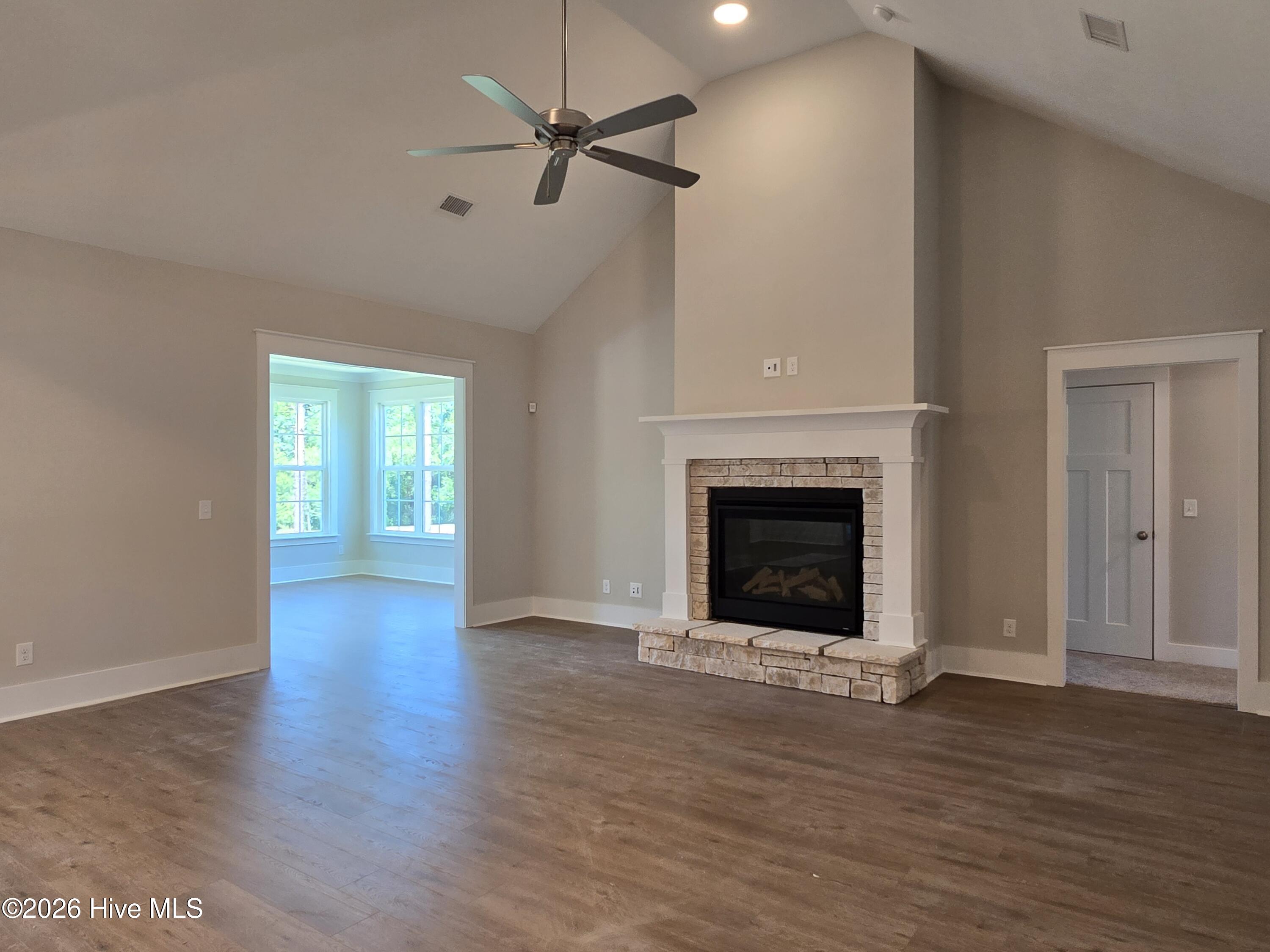1532 Bellingham Drive Property Photo 6