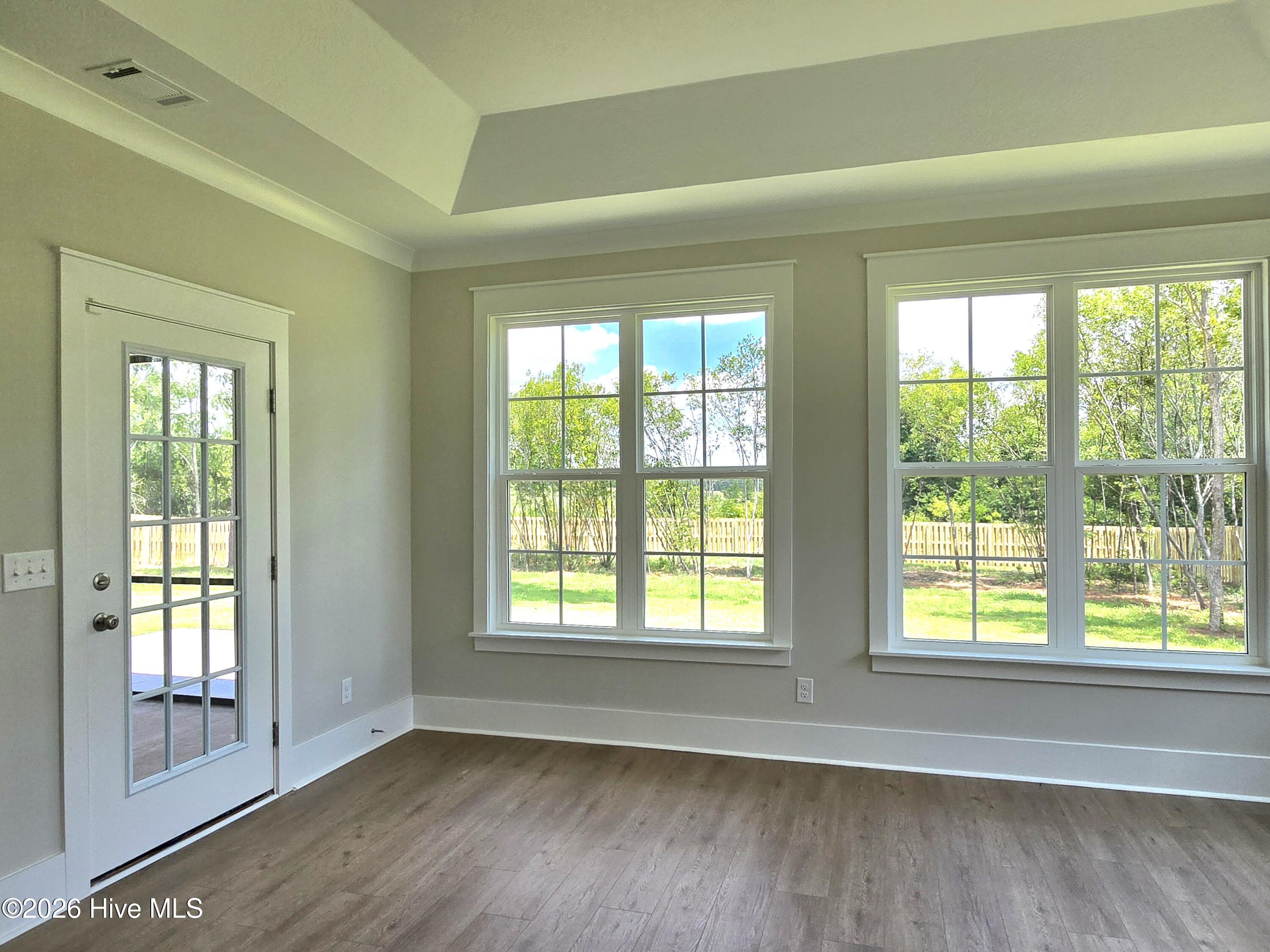 1532 Bellingham Drive Property Photo 9