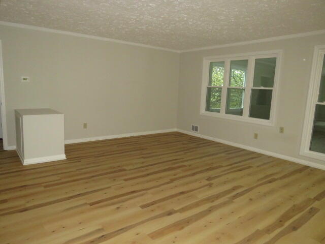 4629 Silver Lake Drive Property Photo 11