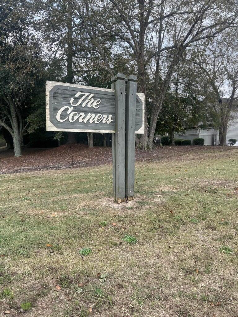 9 The Corners Drive Property Photo 2