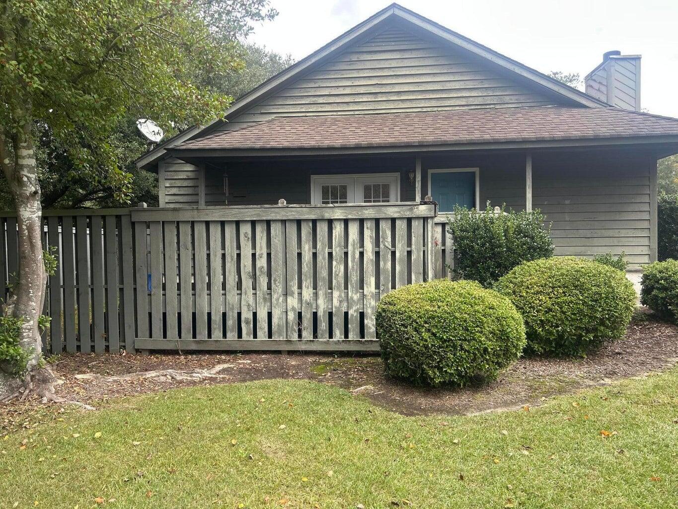 9 The Corners Drive Property Photo 5