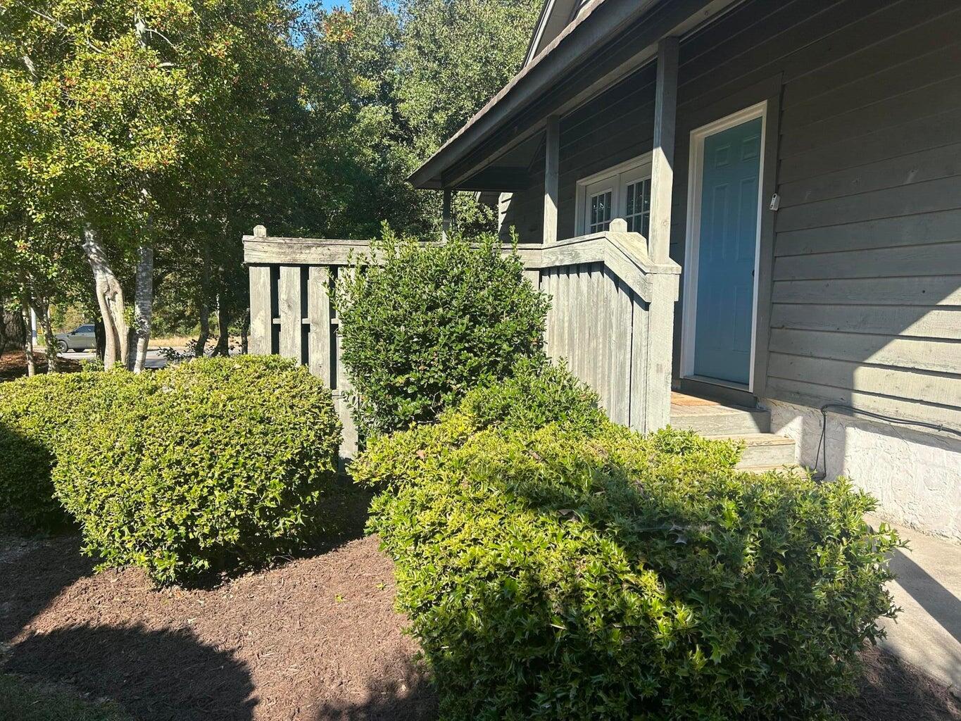 9 The Corners Drive Property Photo 6