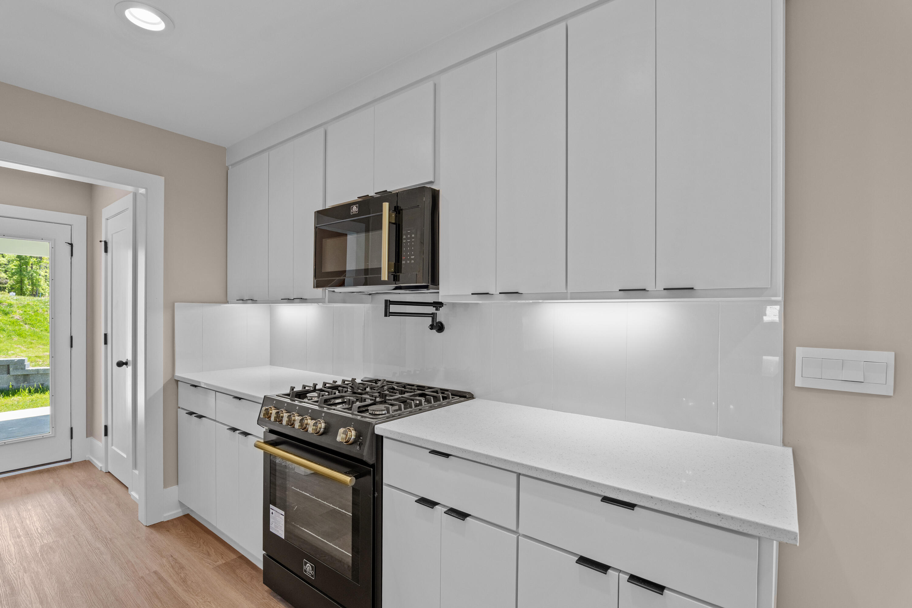 727 Ronaldsay Road Property Photo 14