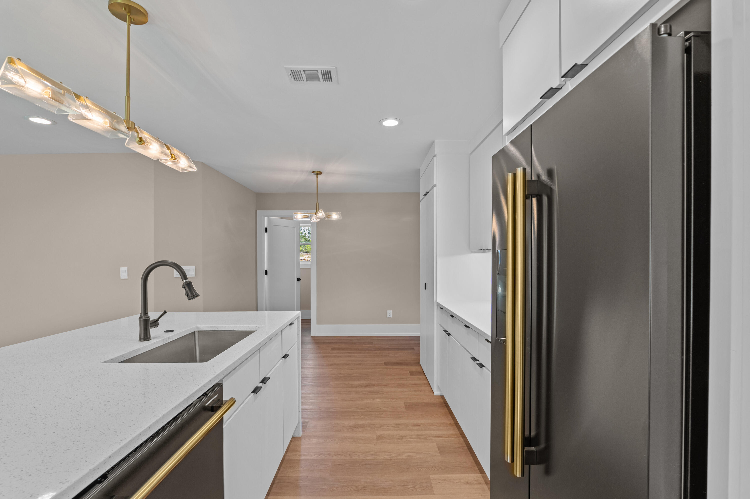 727 Ronaldsay Road Property Photo 15