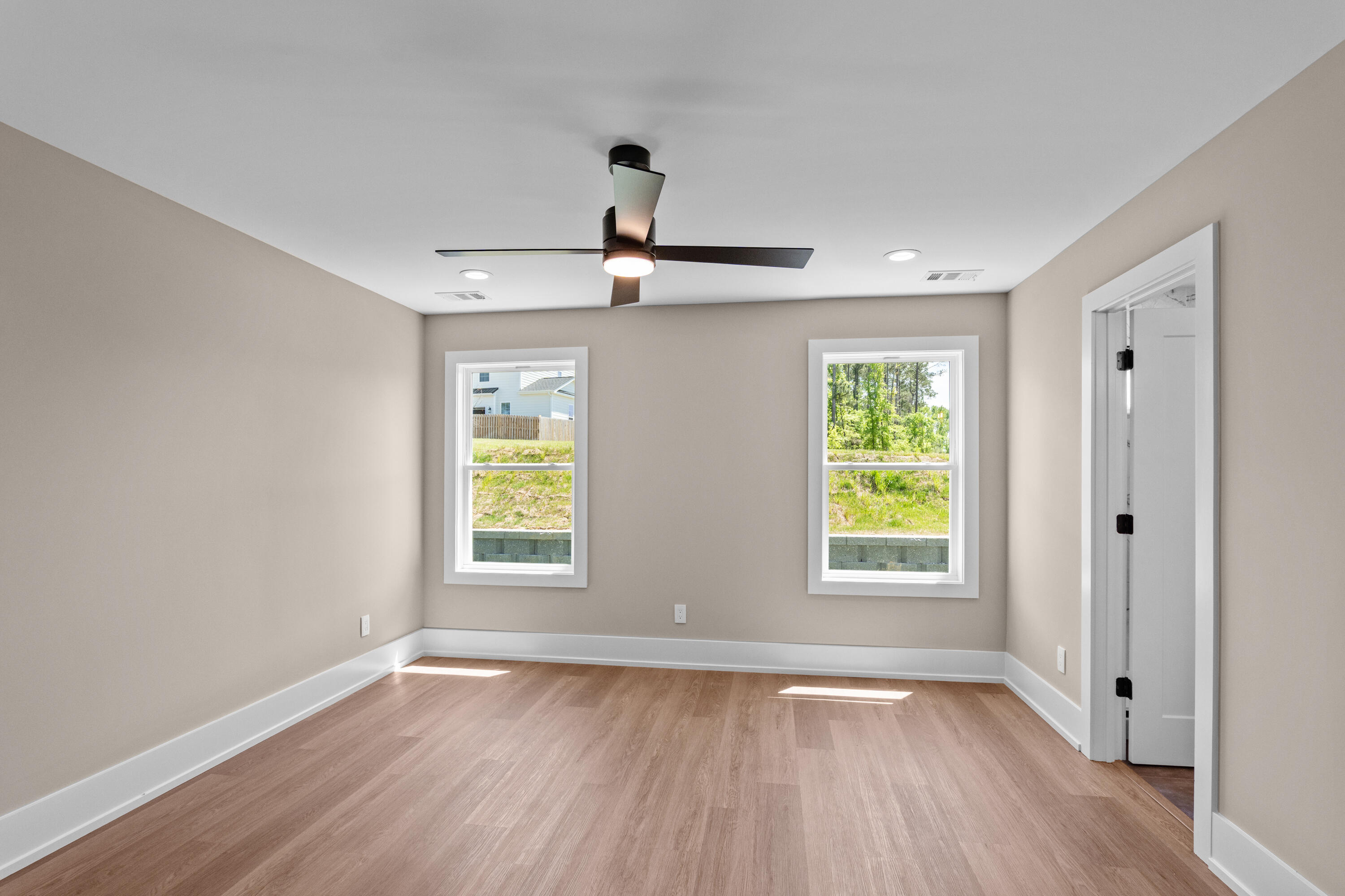 727 Ronaldsay Road Property Photo 22