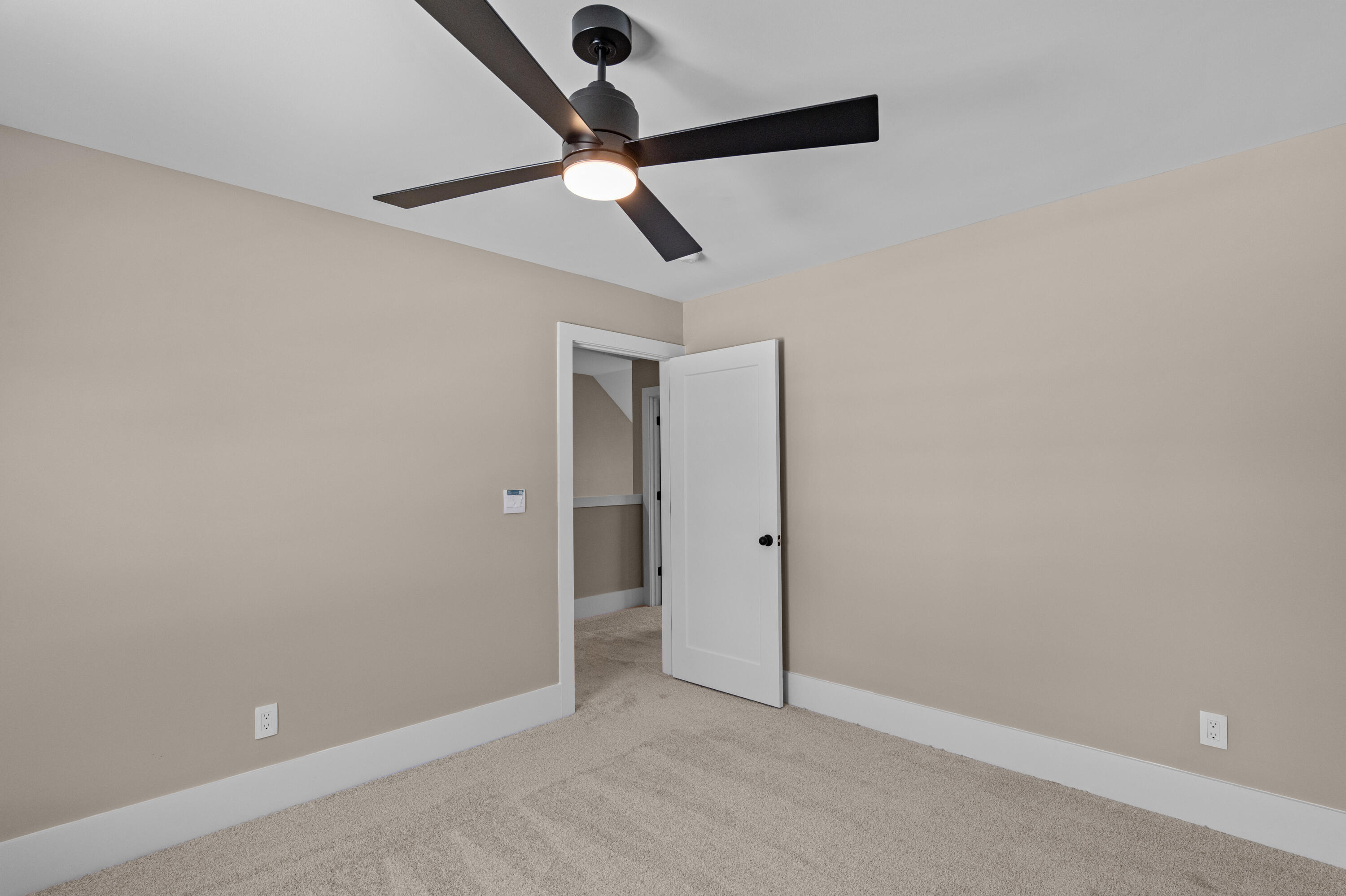 727 Ronaldsay Road Property Photo 34