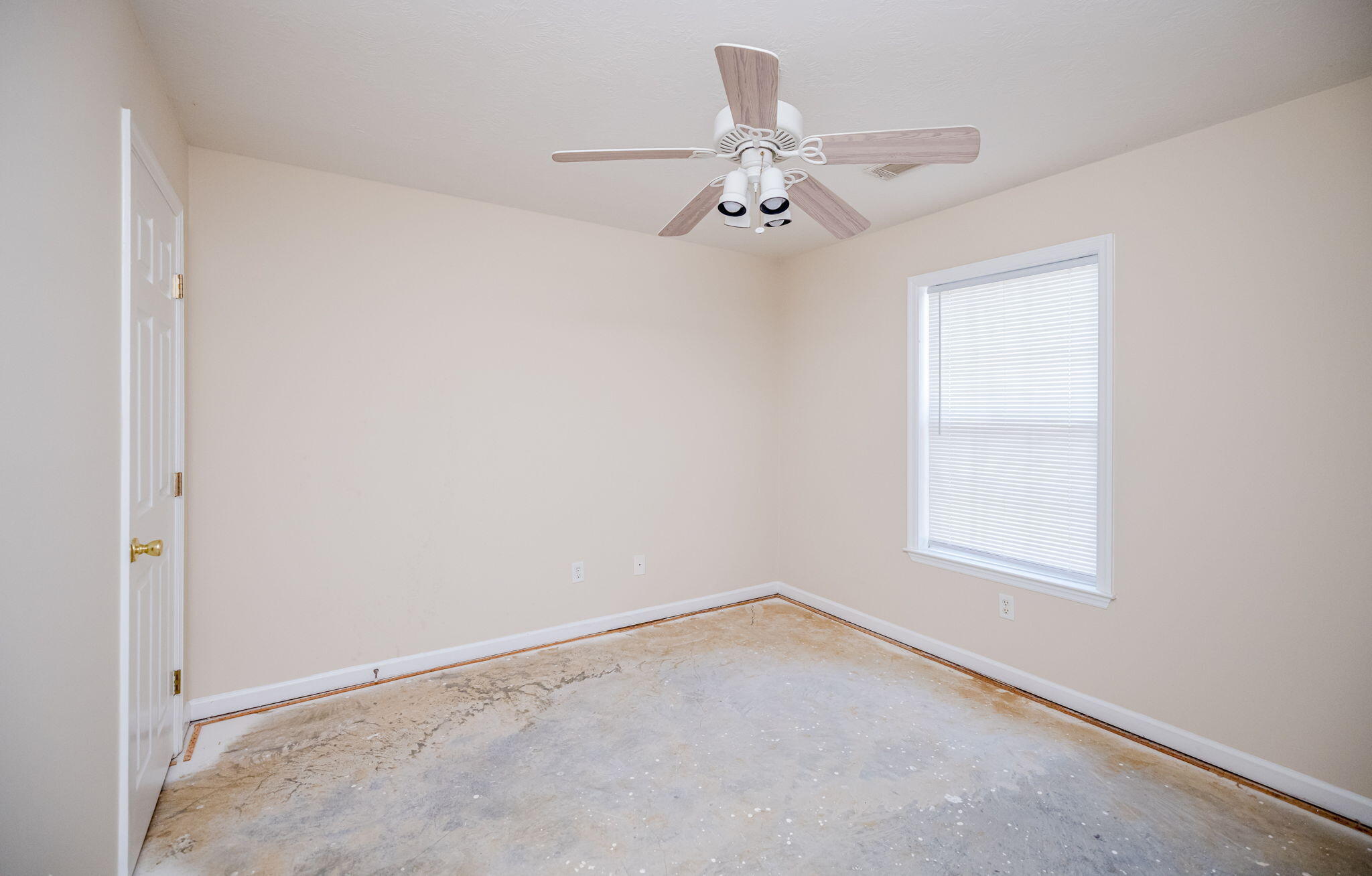 2330 Lions Gate Drive Property Photo 23