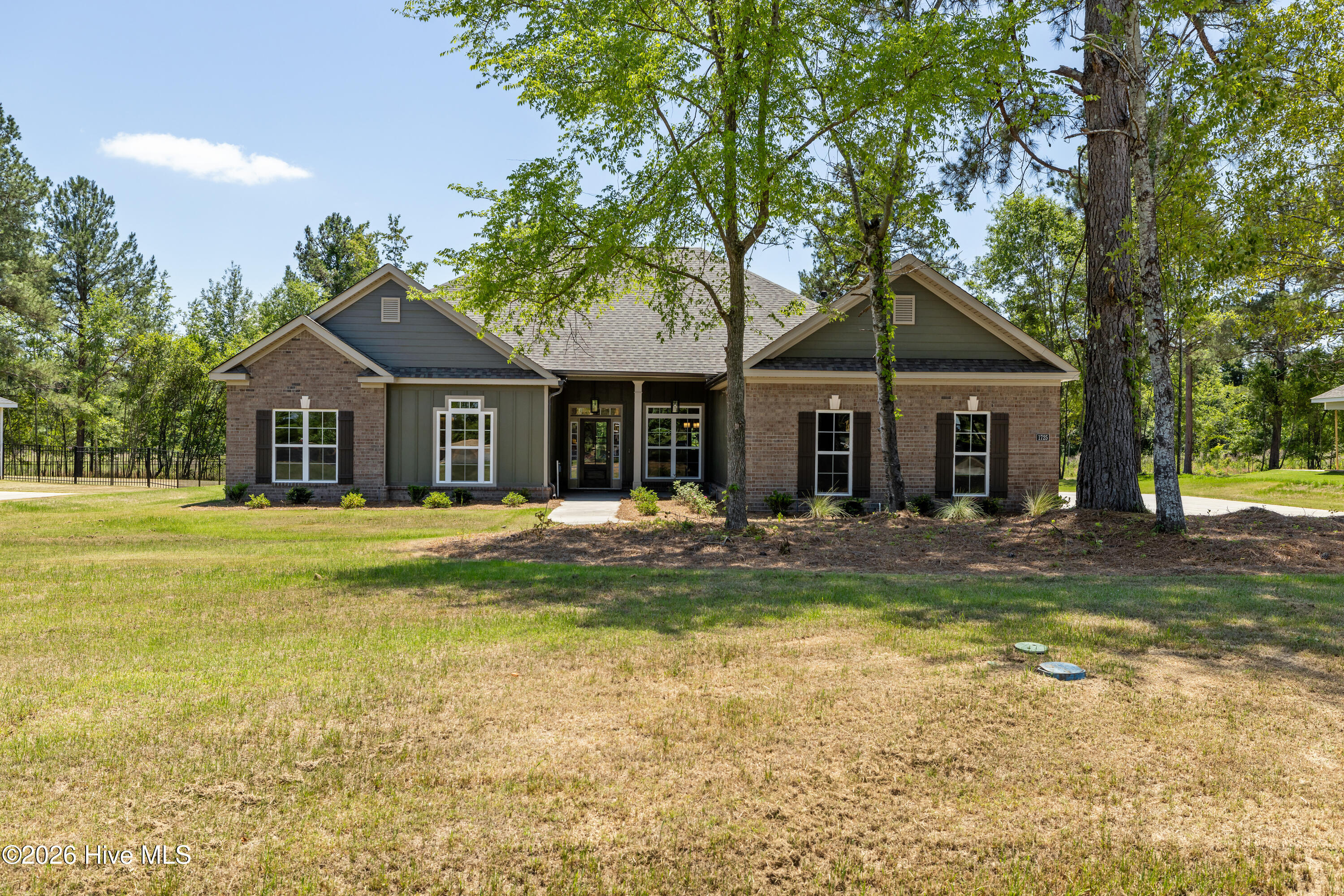 1725 Bellingham Drive Property Photo 1