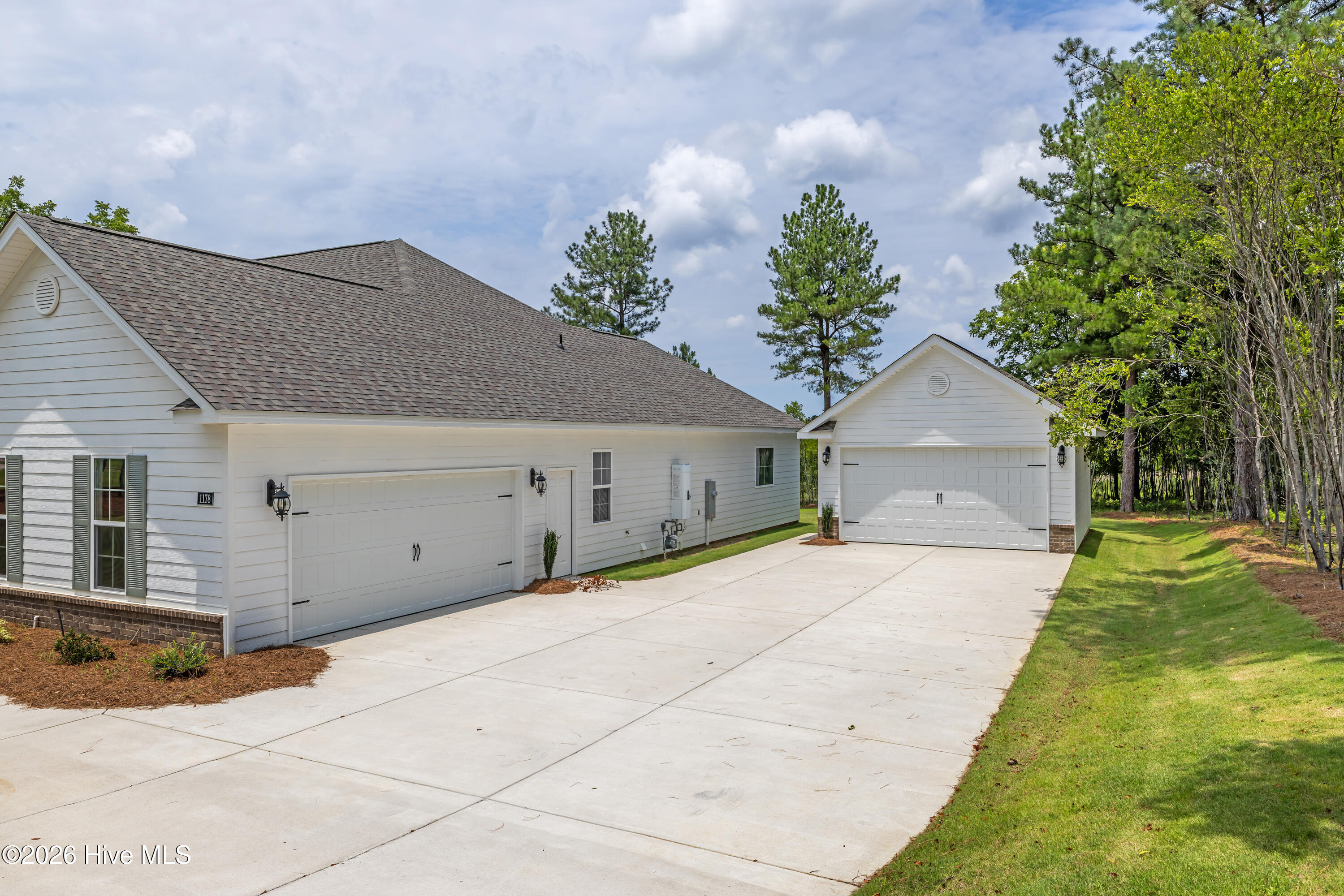 1178 Bellingham Drive Property Photo 3