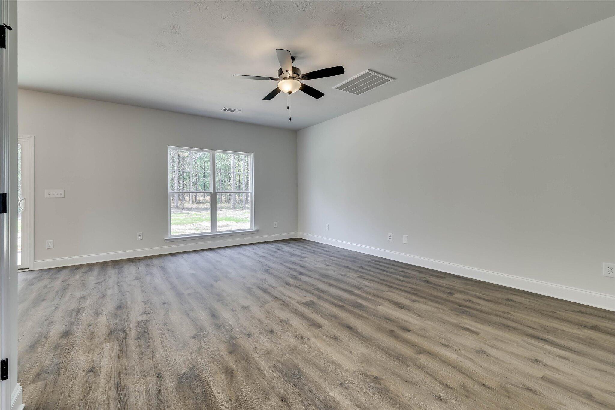 128 Traditions Drive Property Photo 10