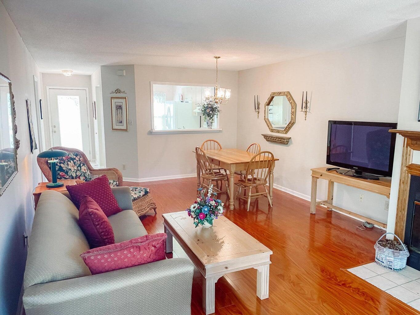 317 Coastal Cove Property Photo 9