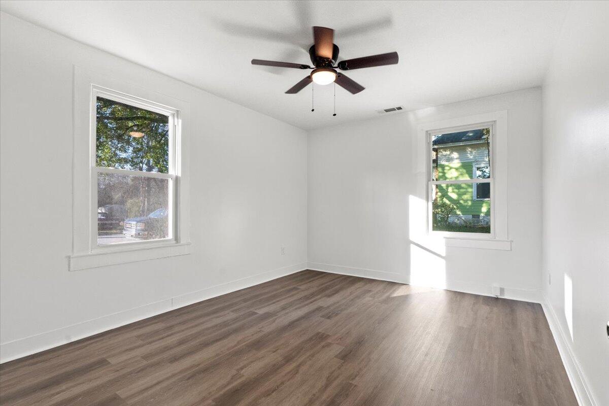 144 N Gibson Street Property Photo 18