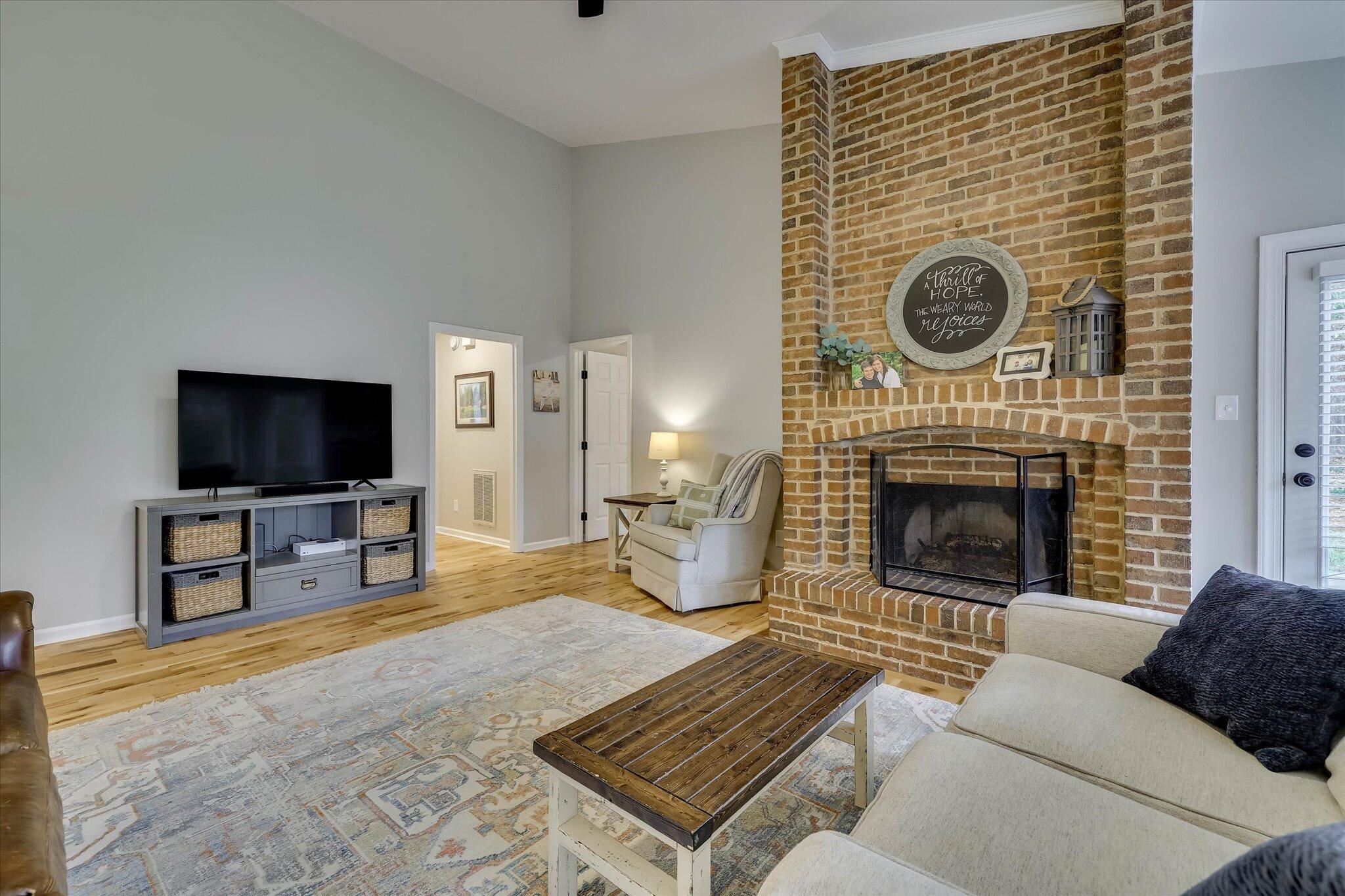 118 Southwind Drive Property Photo 14