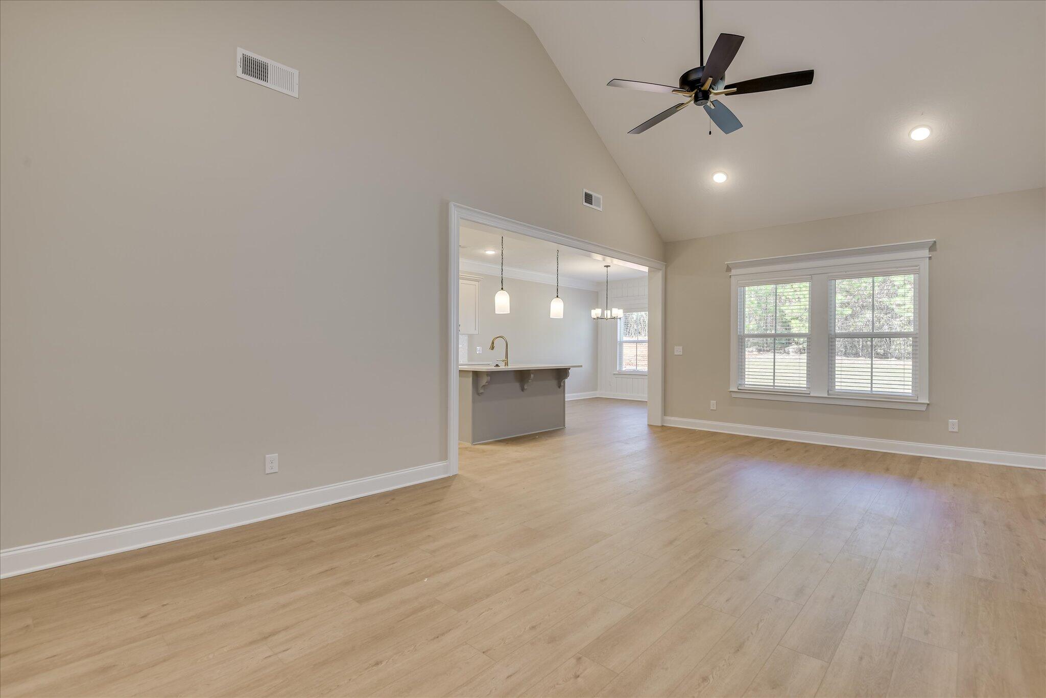 960 Speckled Teal Path Property Photo 8