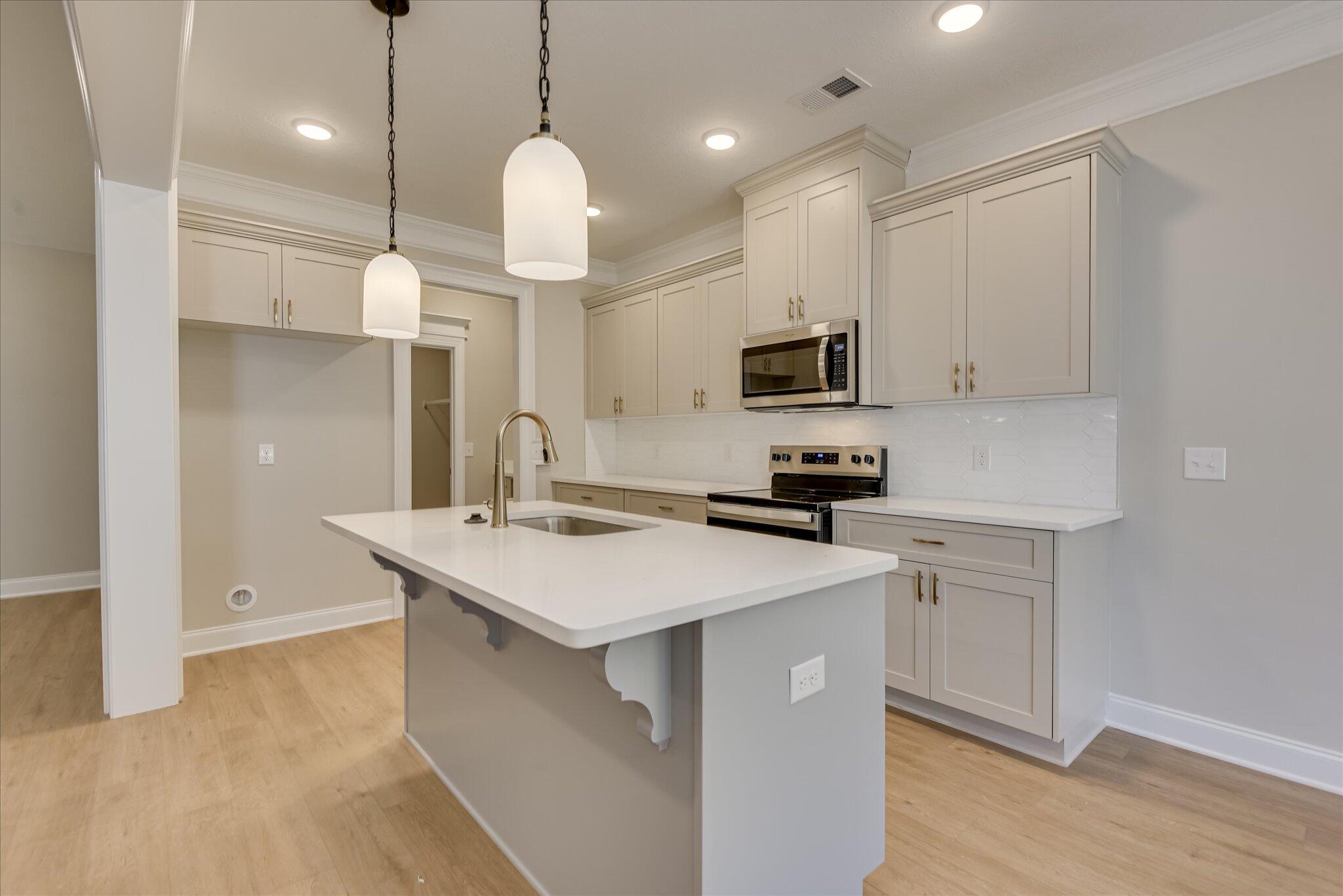 960 Speckled Teal Path Property Photo 14