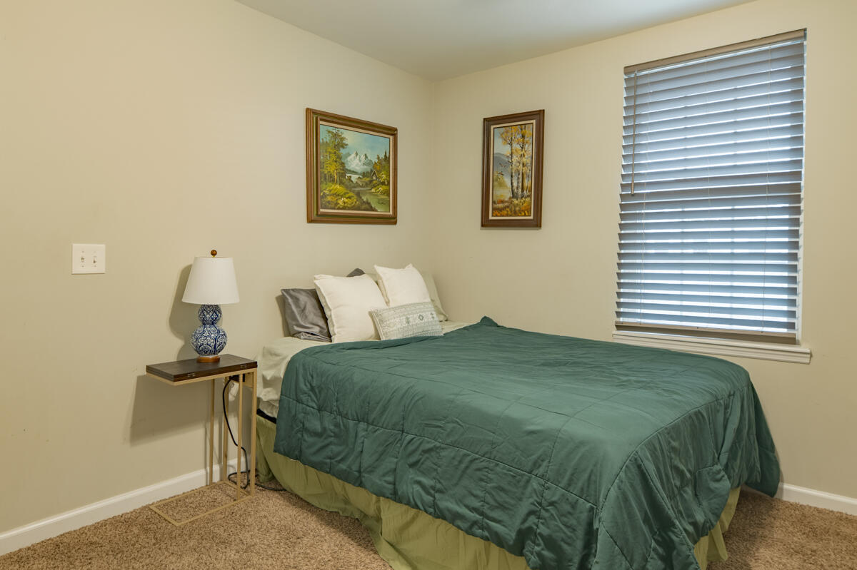 1877 Kissingbower Road Property Photo 16