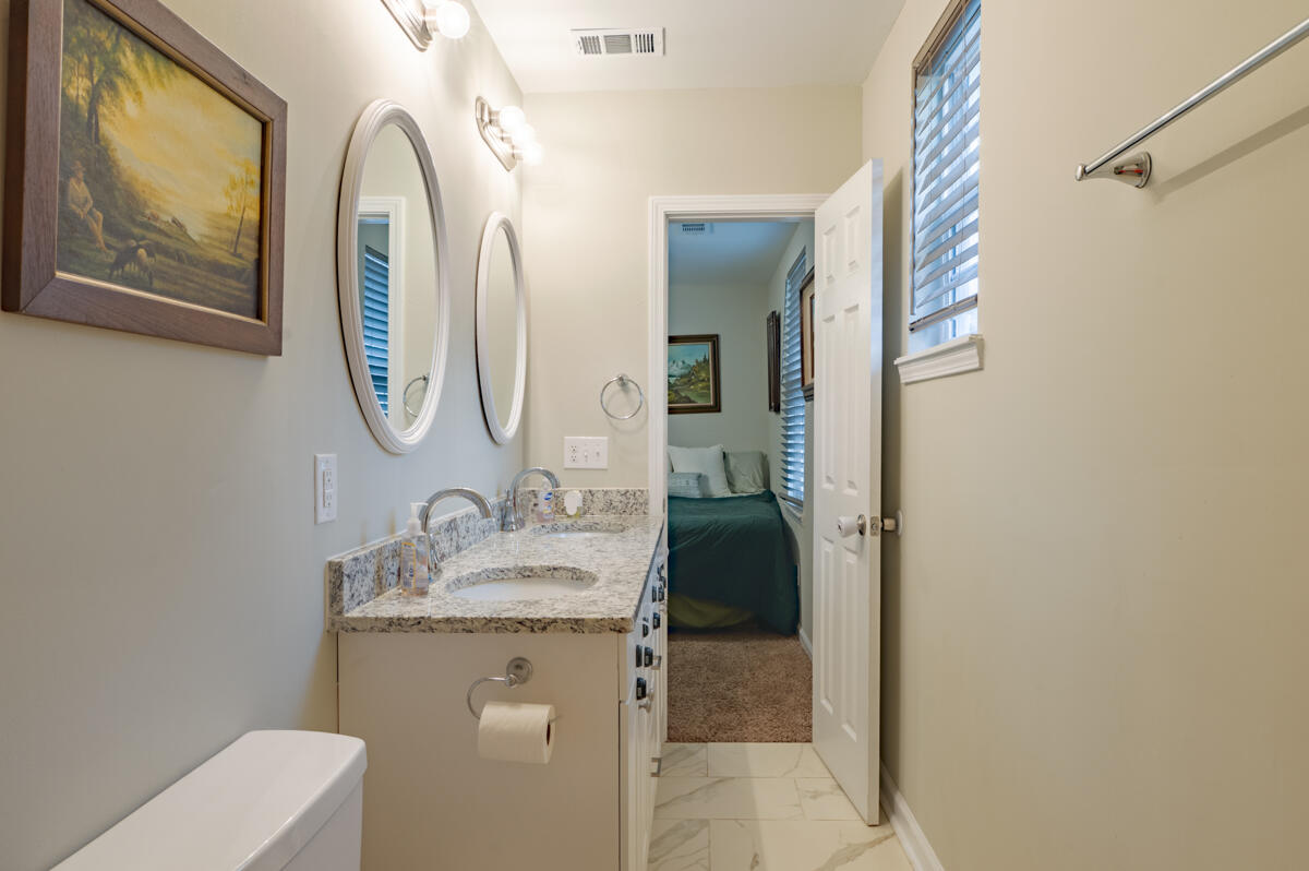 1877 Kissingbower Road Property Photo 22
