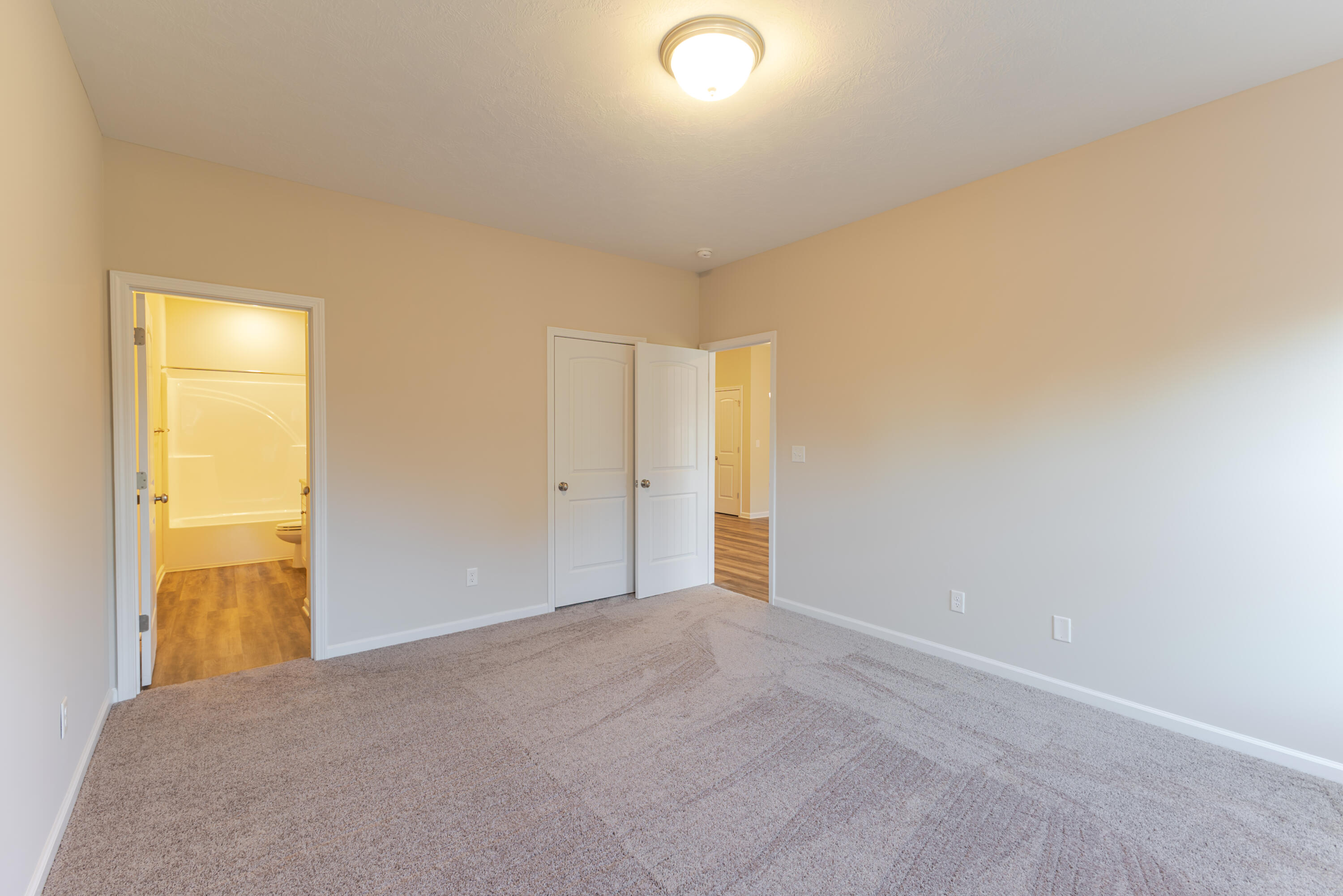 334 Bordeaux Drive Property Photo 4