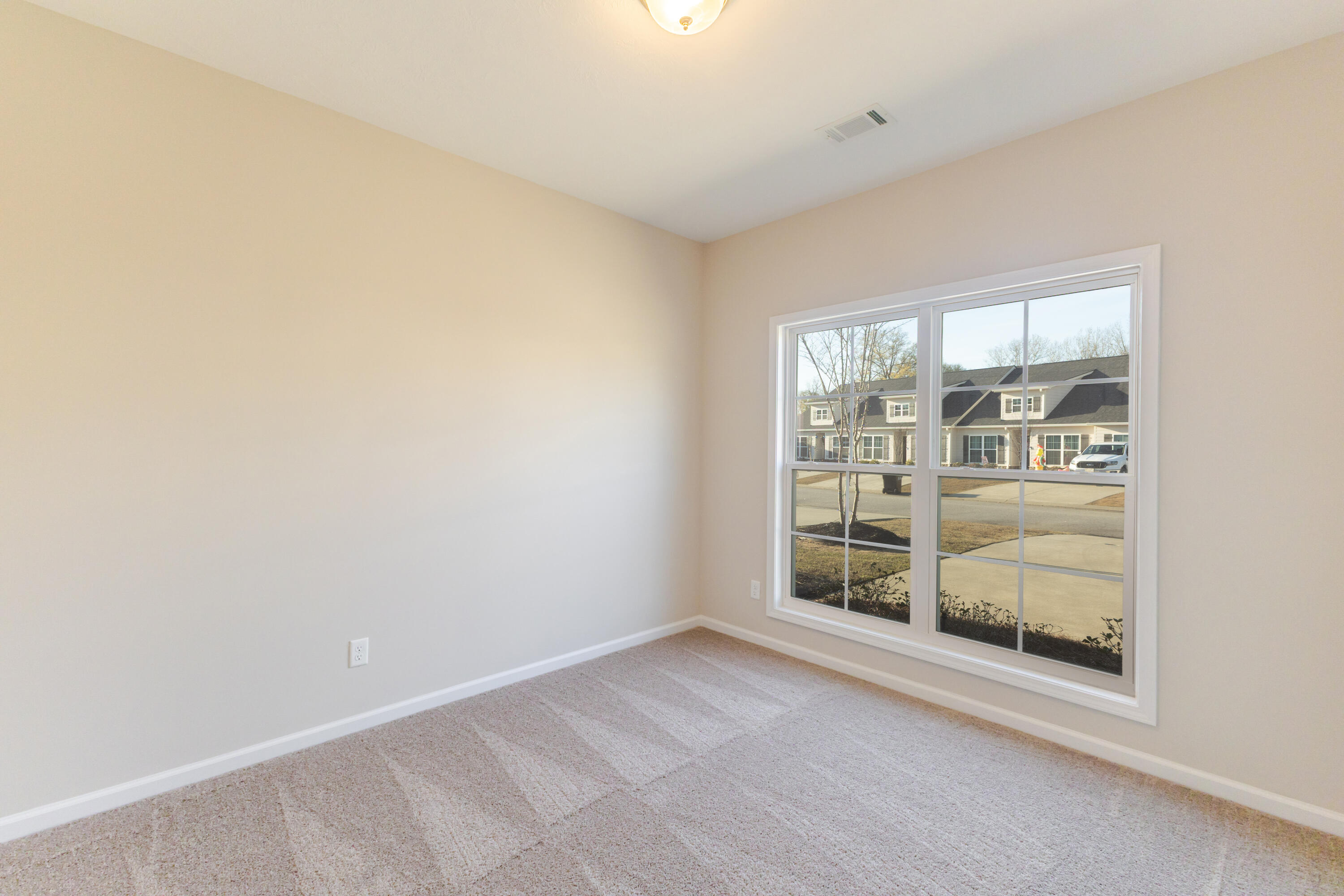 334 Bordeaux Drive Property Photo 6