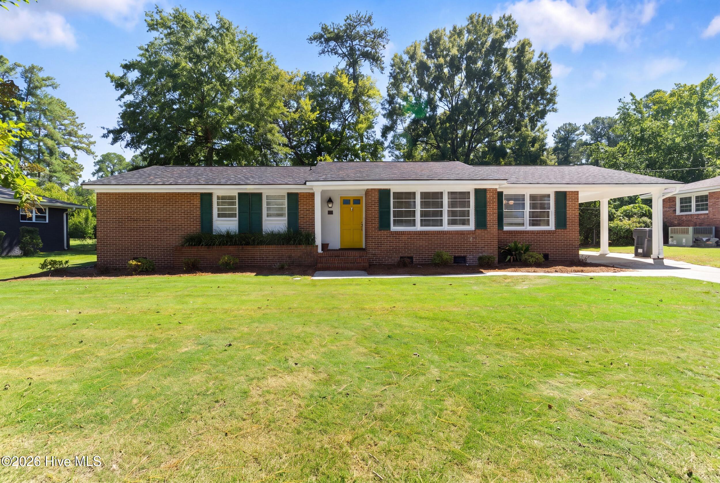 2908 Stratford Drive Property Photo 1