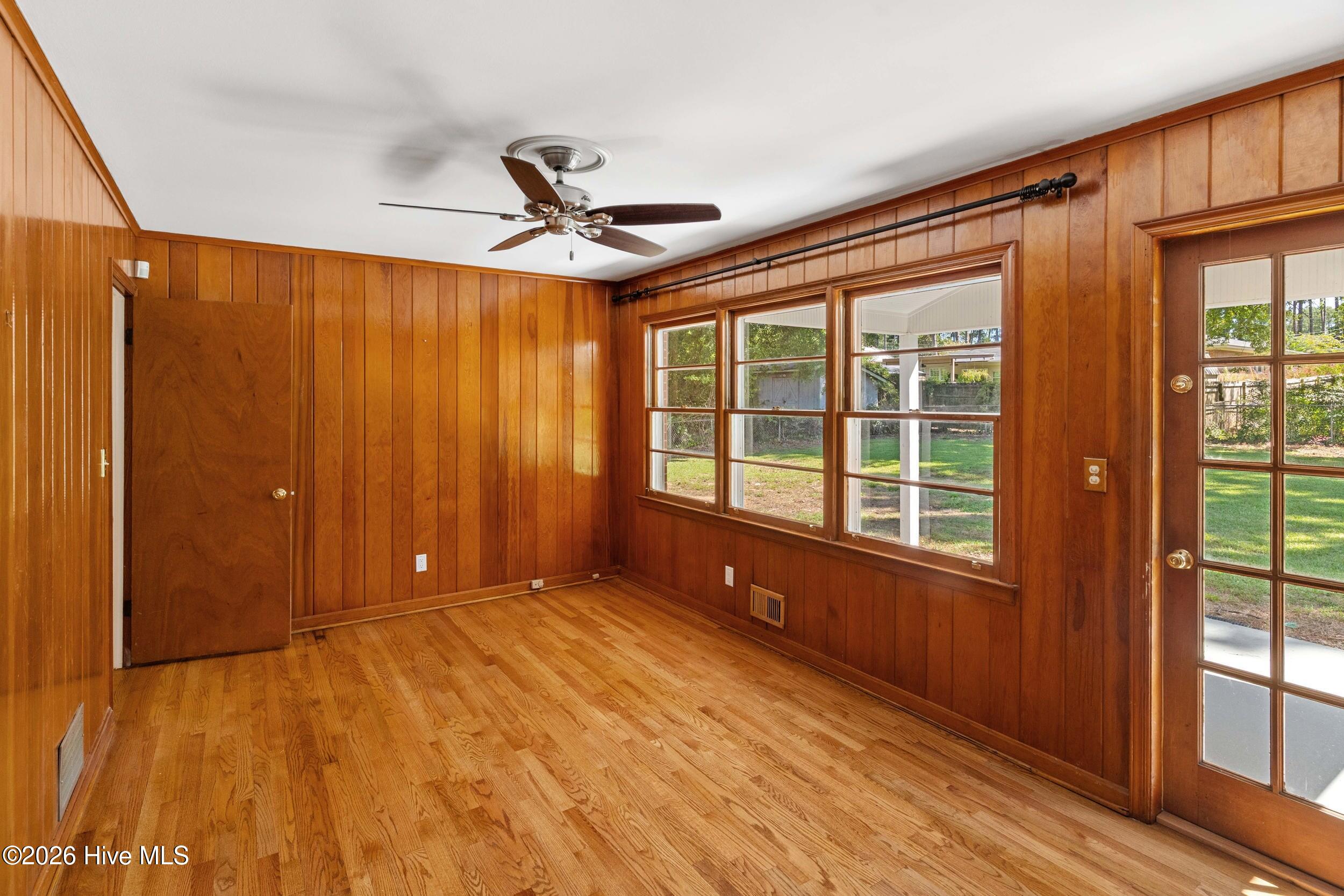 2908 Stratford Drive Property Photo 15